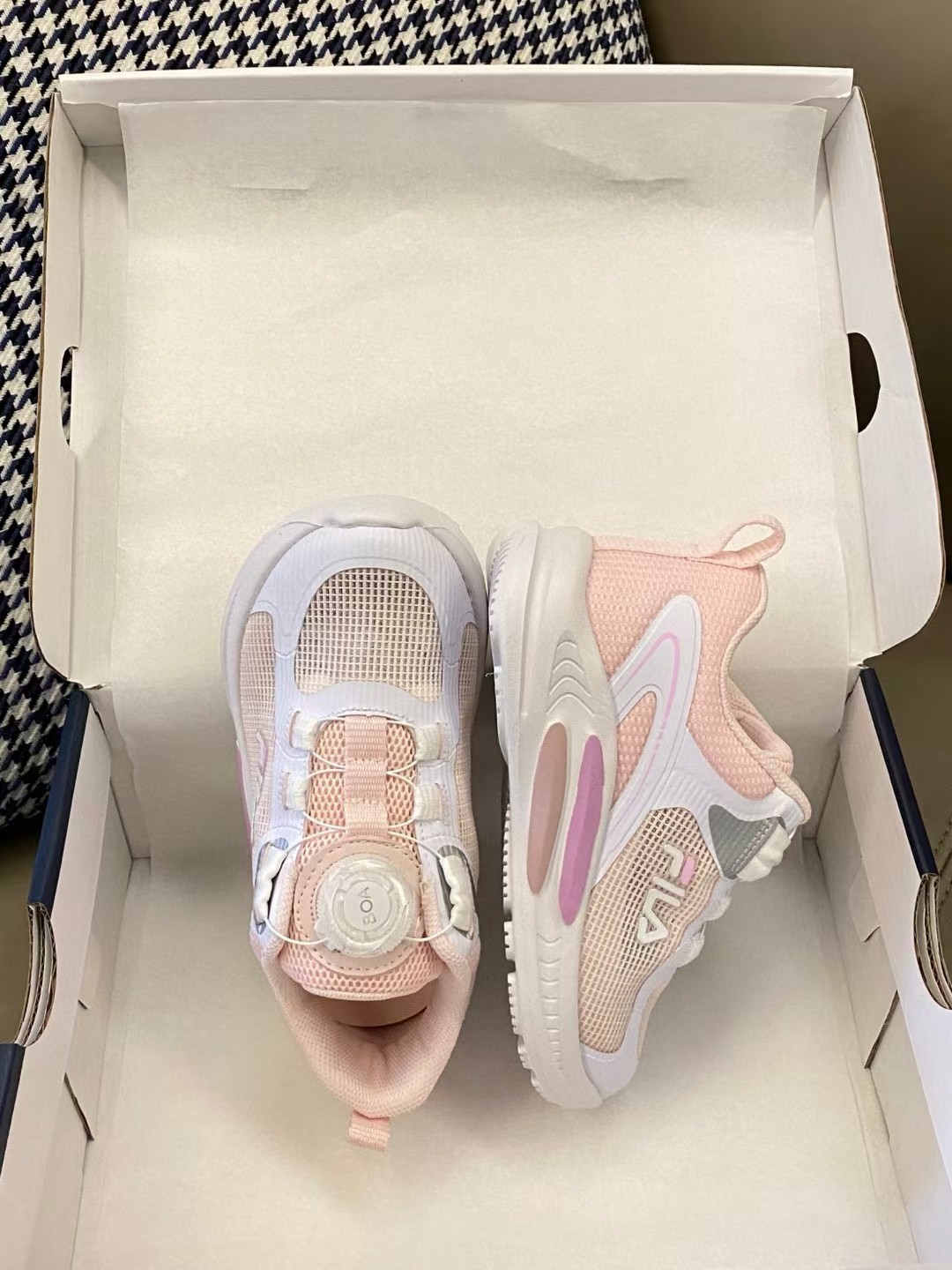 图片[3]-原图直出🌟 超赞的FILA系列👍🏻透气性网面拼接，舒适不闷脚☁️精致BOA锁扣设计，穿脱超方便✌🏻超轻软弹大底，脚感不言而喻✔️-选品中心