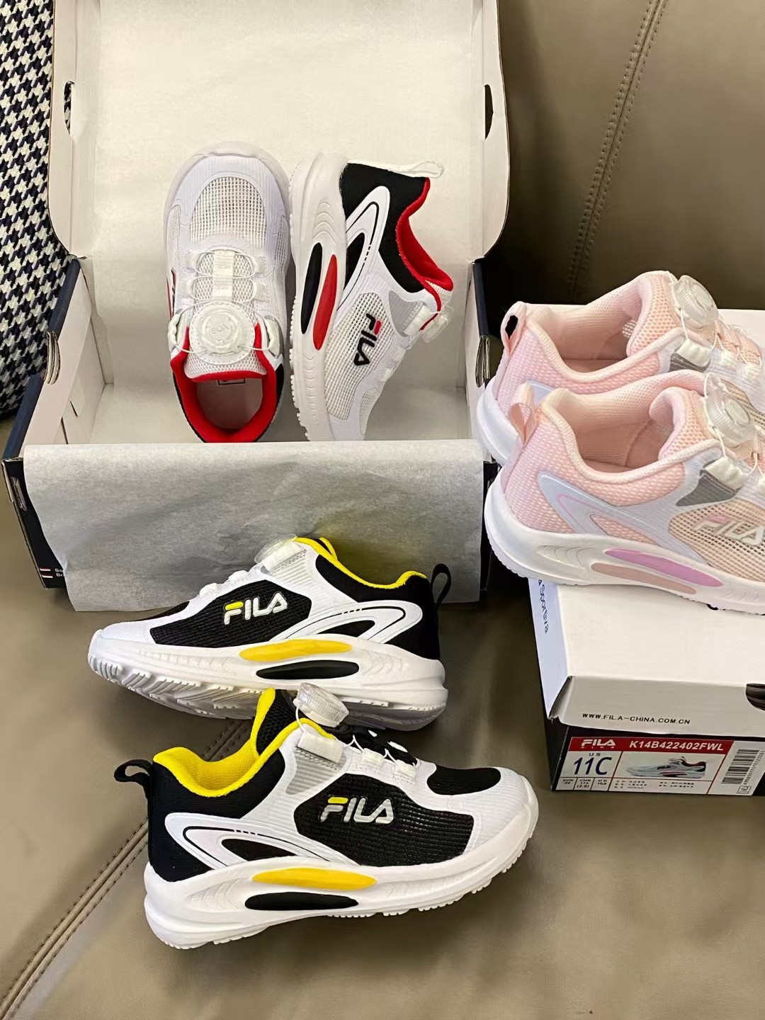 原图直出🌟 超赞的FILA系列👍🏻透气性网面拼接，舒适不闷脚☁️精致BOA锁扣设计，穿脱超方便✌🏻超轻软弹大底，脚感不言而喻✔️-选品中心