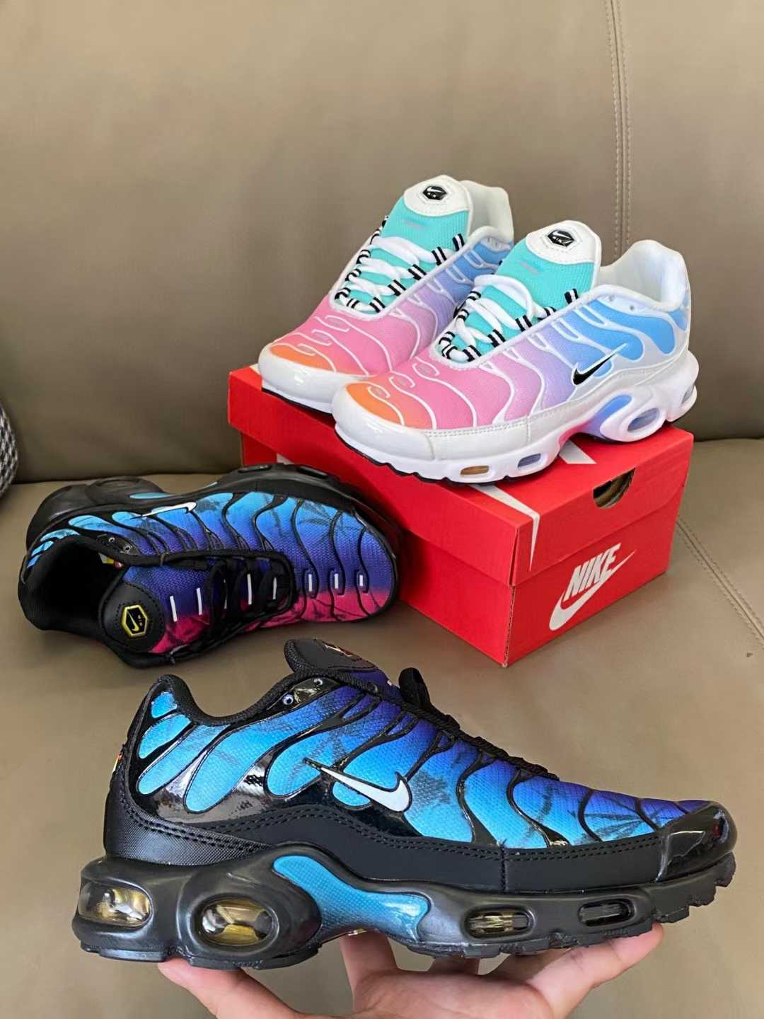 图片[4]-原图直出🌟 Nk Air Max Plus儿童系带运动鞋它拥有优质透气鞋面💨完全不会闷脚🦶🏻鞋底采用防滑耐磨的材质制作而成，大大加强了对地面的摩擦力😝让宝贝行走奔跑都更轻松快速🏃🏻-选品中心