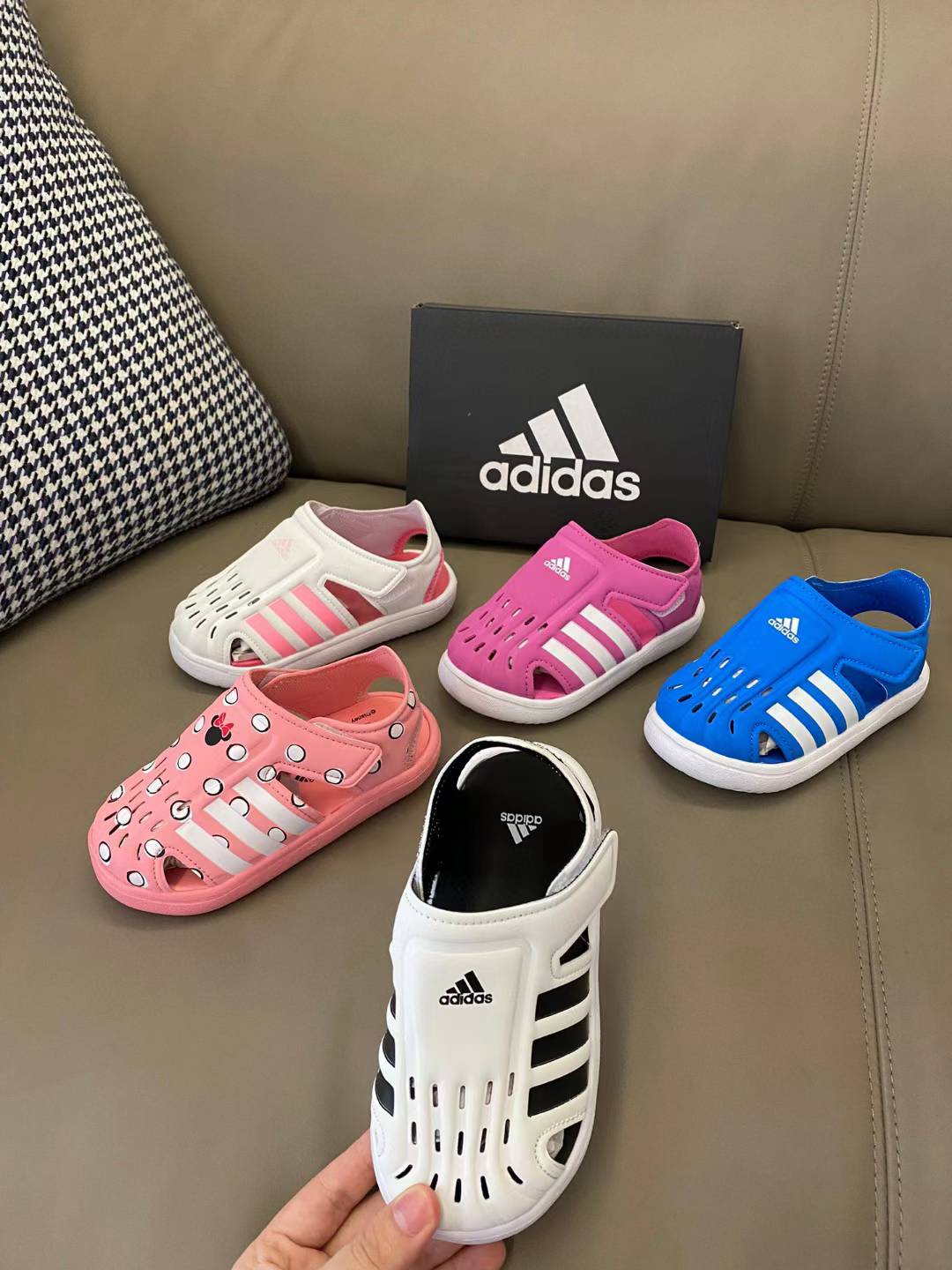 图片[3]-AD 小海马三代儿童凉鞋，科技束干鞋面保持足部干爽👻EVA泡棉大底柔软防滑，双侧魔术贴穿脱超方便✅夏日出游玩不可缺的的运动凉鞋😍-选品中心