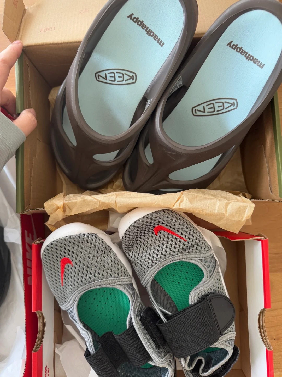 图片[9]-NK新款忍者网面儿童透气凉鞋 尺码：24-37码 超萌的忍者款式🔥 网面镂空设计，透气又舒适☁️ 魔术贴设计，穿脱方便✌🏻 橡胶耐磨防滑大底，脚感不言而喻✔️ 时髦又洋气✨-选品中心