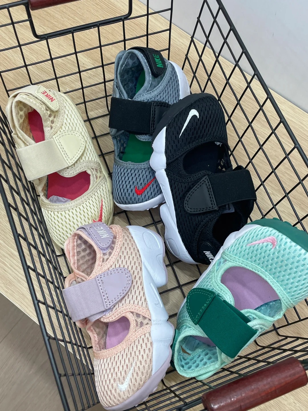 图片[2]-NK新款忍者网面儿童透气凉鞋 尺码：24-37码 超萌的忍者款式🔥 网面镂空设计，透气又舒适☁️ 魔术贴设计，穿脱方便✌🏻 橡胶耐磨防滑大底，脚感不言而喻✔️ 时髦又洋气✨-选品中心