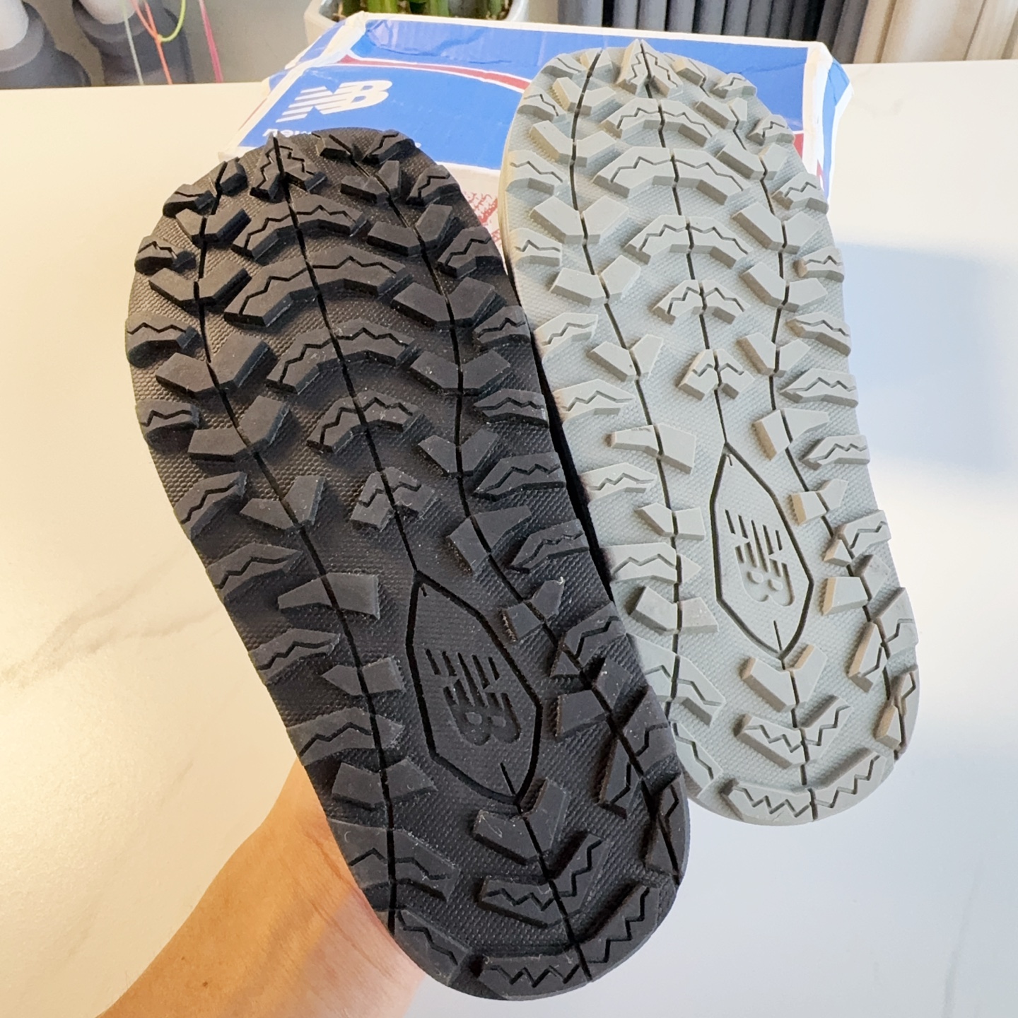 图片[9]-原图直出🌟 新款超火大家都在抢🔥多巴胺配色超好看哒❗️镂空设计干爽透气🌬️魔术贴方便宝贝穿脱🪄鞋头包头设计再也不用但是伤到脚趾啦🤣抓紧拿下👇👇-选品中心