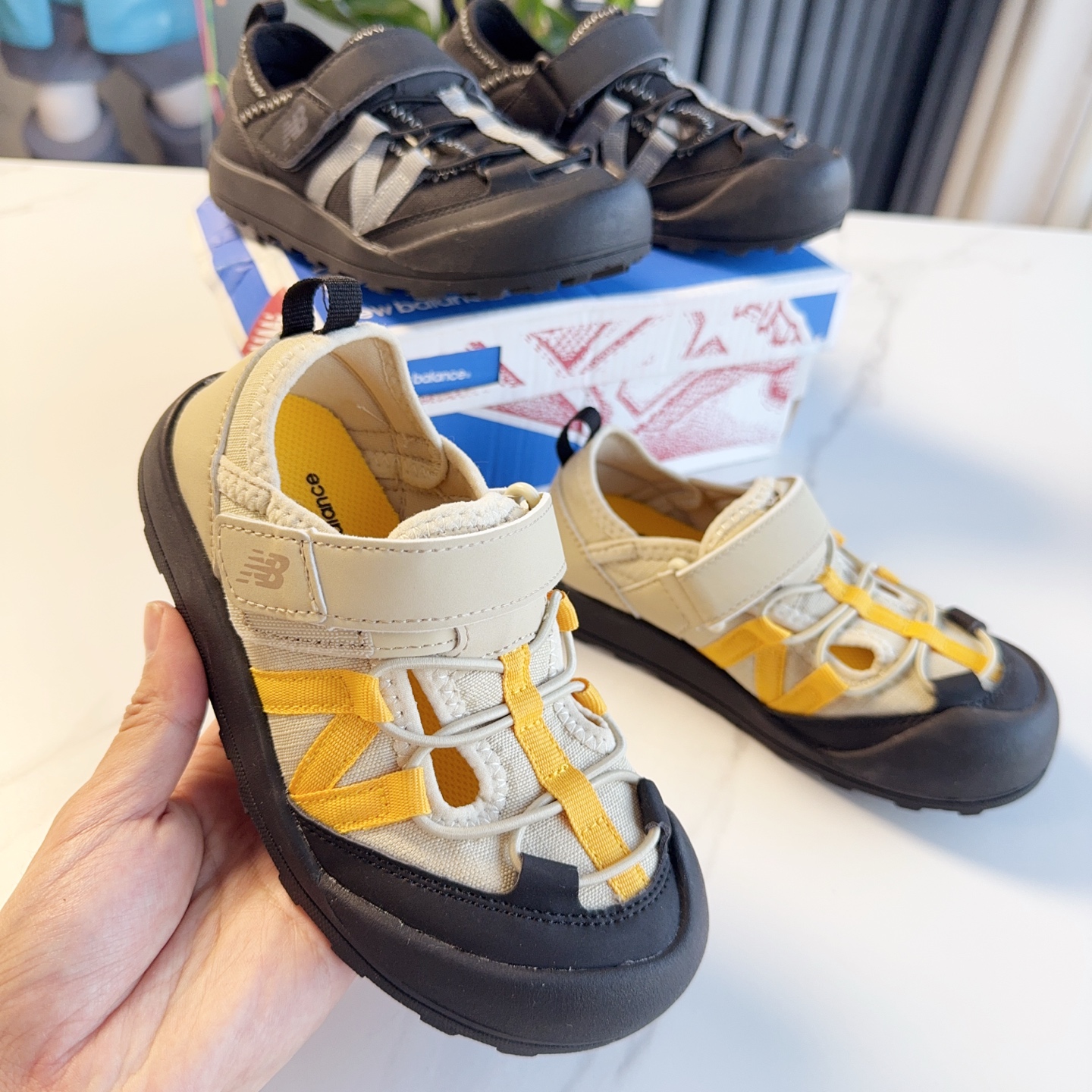 图片[5]-原图直出🌟 新款超火大家都在抢🔥多巴胺配色超好看哒❗️镂空设计干爽透气🌬️魔术贴方便宝贝穿脱🪄鞋头包头设计再也不用但是伤到脚趾啦🤣抓紧拿下👇👇-选品中心