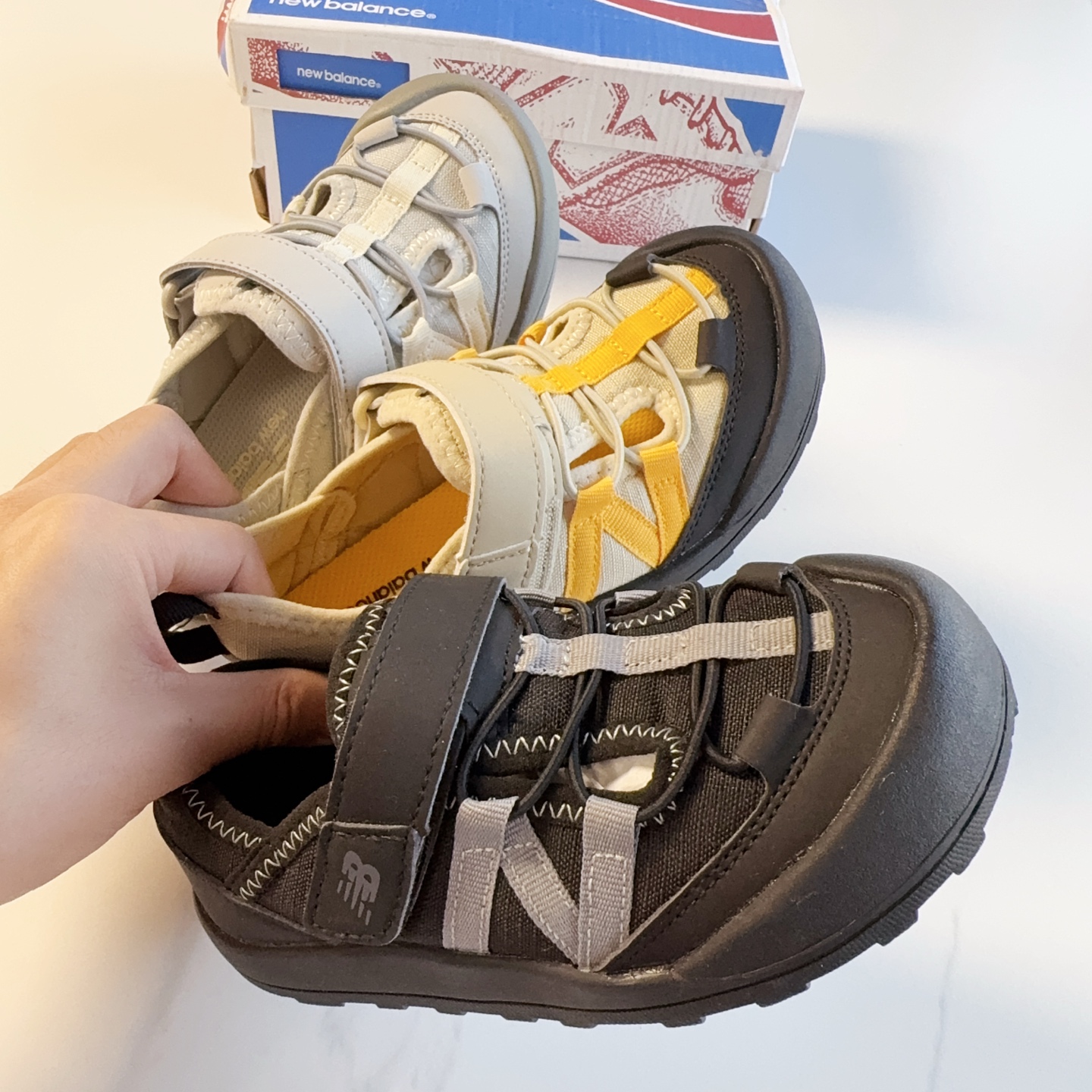 图片[8]-原图直出🌟 新款超火大家都在抢🔥多巴胺配色超好看哒❗️镂空设计干爽透气🌬️魔术贴方便宝贝穿脱🪄鞋头包头设计再也不用但是伤到脚趾啦🤣抓紧拿下👇👇-选品中心