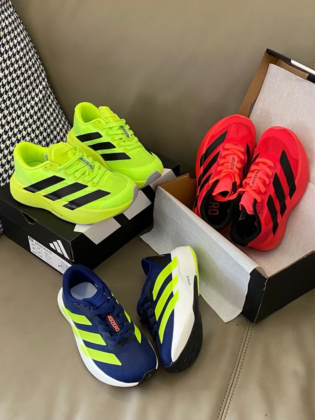 图片[5]-原图直出🌟 近期热门 澎湃脚感 福利一波🔥鞋面采用透气网面示人，不闷脚💨上脚超酷🆒穿这款鞋去跑步吧 很加分哦😇-选品中心