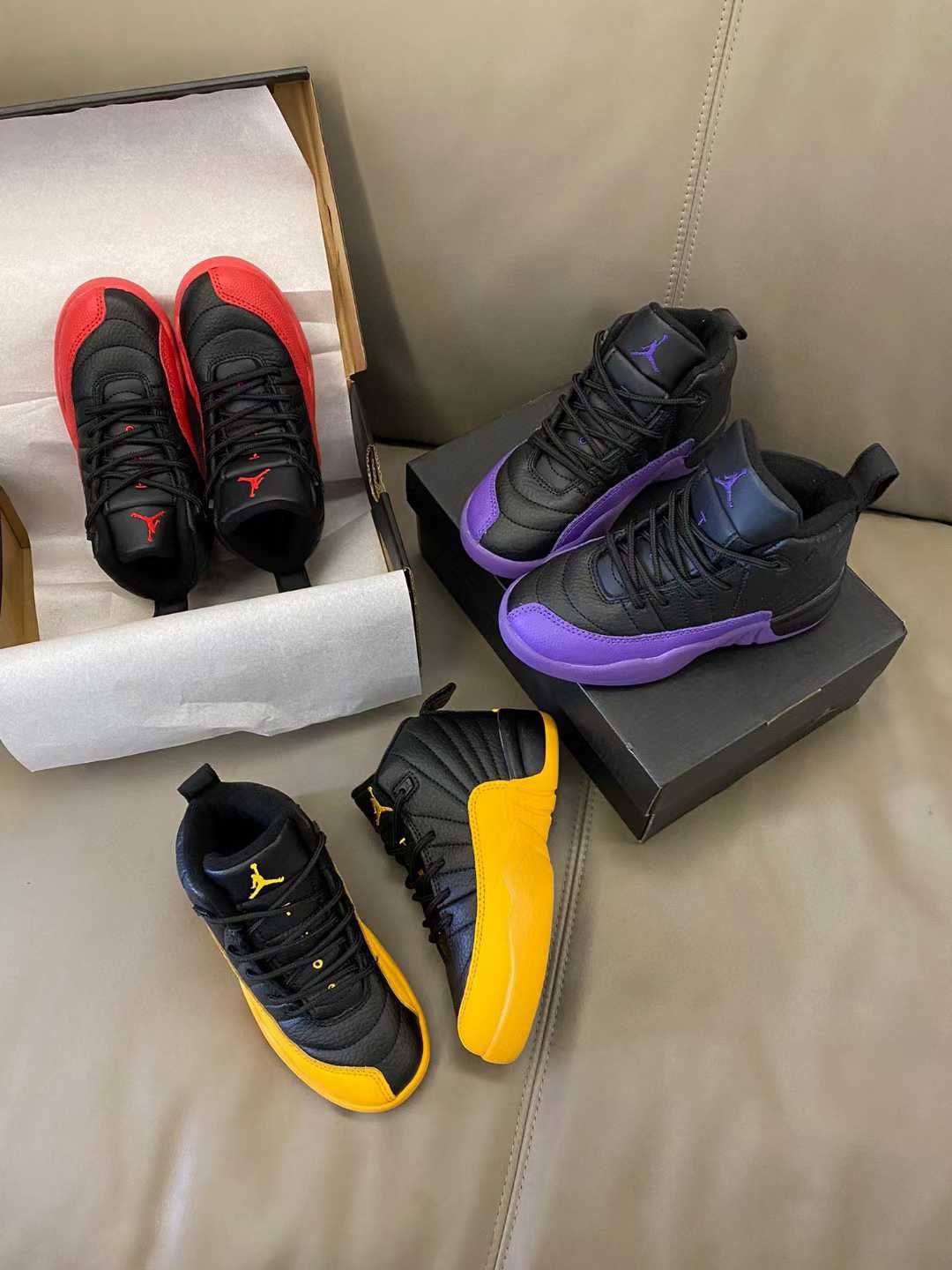 原图直出🌟 采用优质牛皮材质，质感🈵🈵鞋面放射性缝制工艺😻穿起来超显腿长，无论怎么搭配都时尚感爆棚💥潮童必买鞋款-选品中心