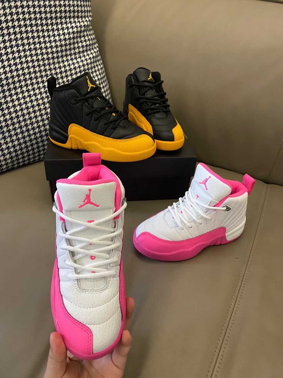 图片[5]-原图直出🌟 采用优质牛皮材质，质感🈵🈵鞋面放射性缝制工艺😻穿起来超显腿长，无论怎么搭配都时尚感爆棚💥潮童必买鞋款-选品中心