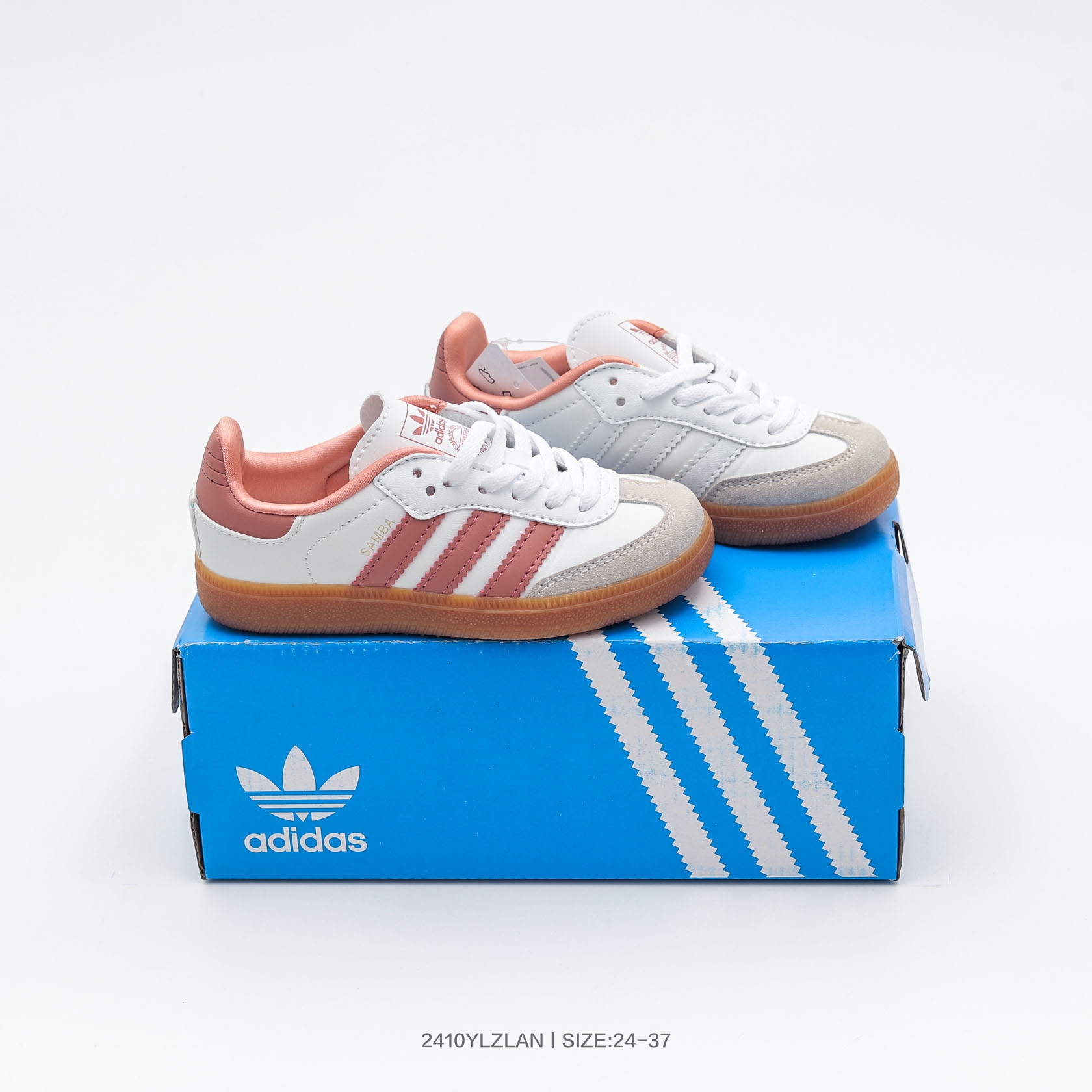 图片[3]-AD德训联名儿童休闲鞋24-37码 爱惨了德训系列🆕 新工厂新工艺新配色👏🏻 优质皮料拼接，质感满满💯 耐磨防滑大底，脚感超赞👍🏻-选品中心