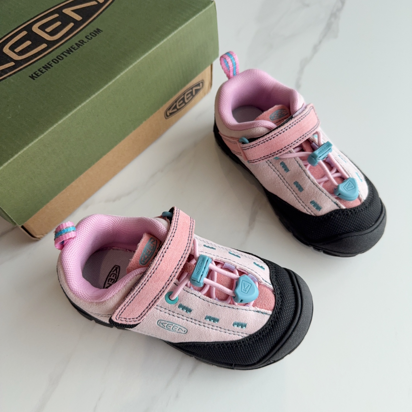 图片[4]-尺码：24-37 ✨ 魔法一贴，轻松出发🛫 魔术贴+松紧扣设计，3秒穿脱超省心🥳 胖脚丫、瘦脚丫都能稳稳包裹，跑跳不晃不掉😜让宝贝学会独立穿鞋👟自信迈出每一步-选品中心