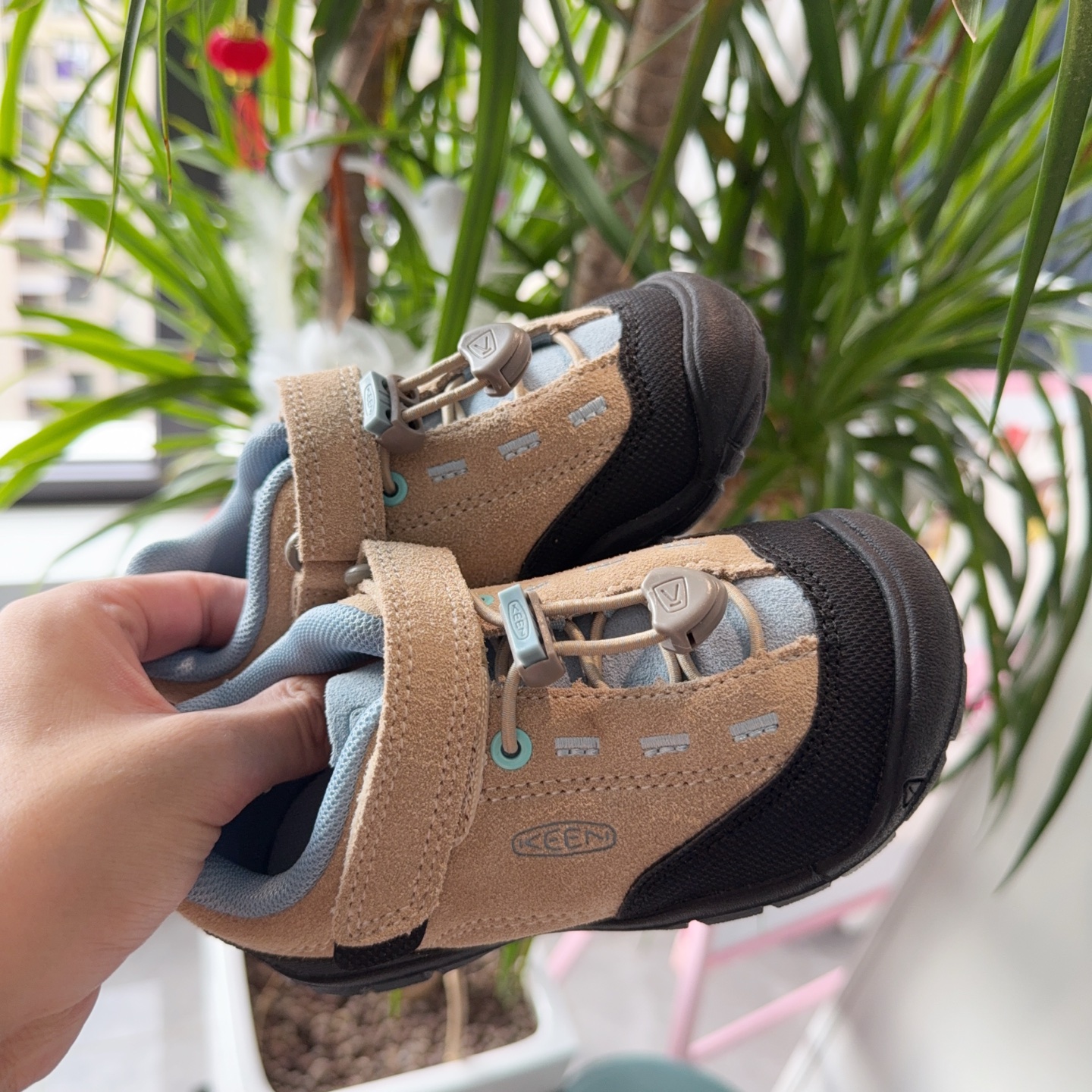 图片[2]-尺码：24-37 ✨ 魔法一贴，轻松出发🛫 魔术贴+松紧扣设计，3秒穿脱超省心🥳 胖脚丫、瘦脚丫都能稳稳包裹，跑跳不晃不掉😜让宝贝学会独立穿鞋👟自信迈出每一步-选品中心