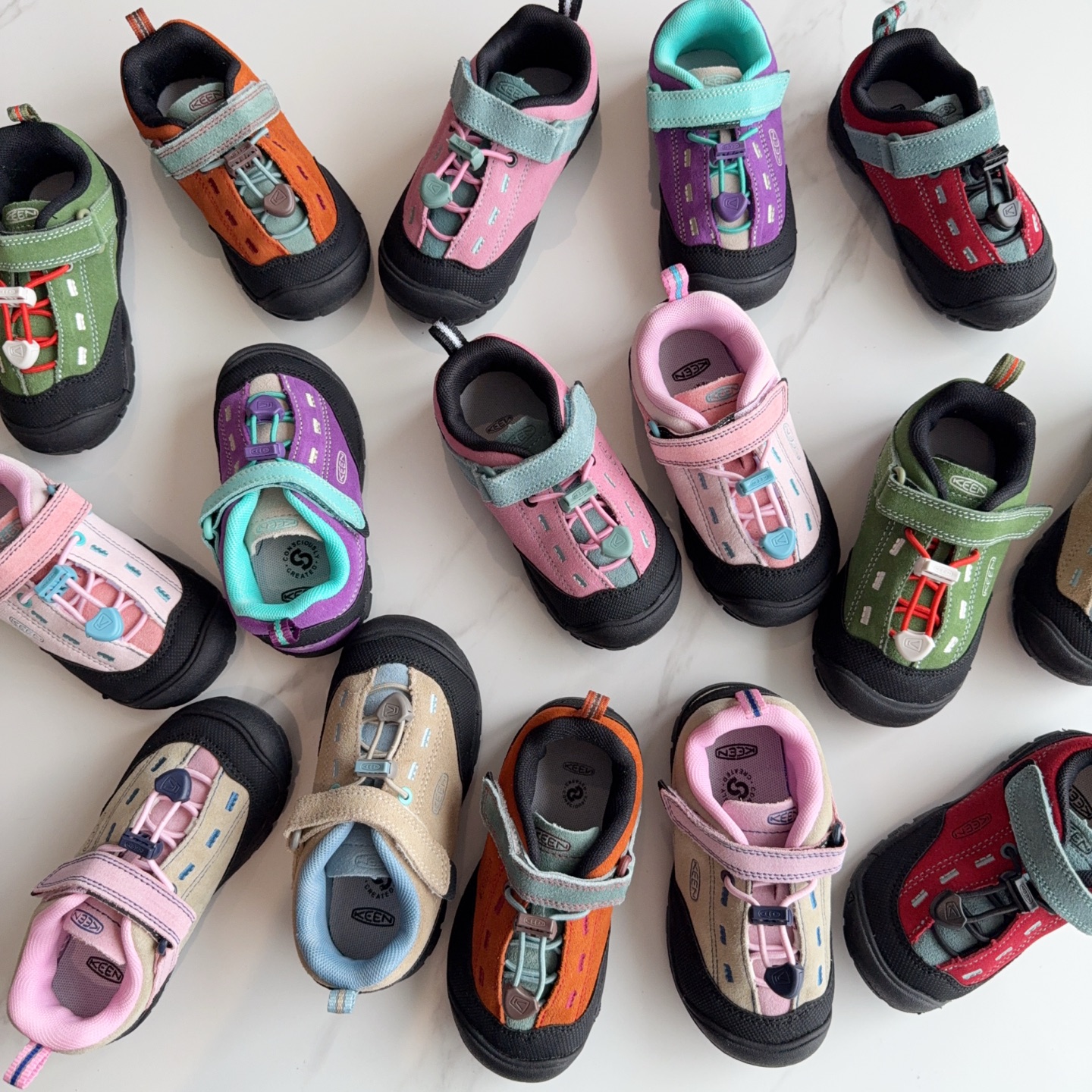 图片[2]-een我们真的很用心！鞋身全部采用翻毛皮真皮，具有不错的防水性，雨天出门不用愁。 每一处细节，我们都有在用心做。拒绝一眼假！ 搭配欧仕莱的鞋垫吸汗防臭效果好KN006 车轮撞的橡胶防滑大底，耐摩擦防滑更安全。真的是每个户外爱好者的心头爱了。登山徒步，滑雪都不在话下。快快安排起来！-选品中心