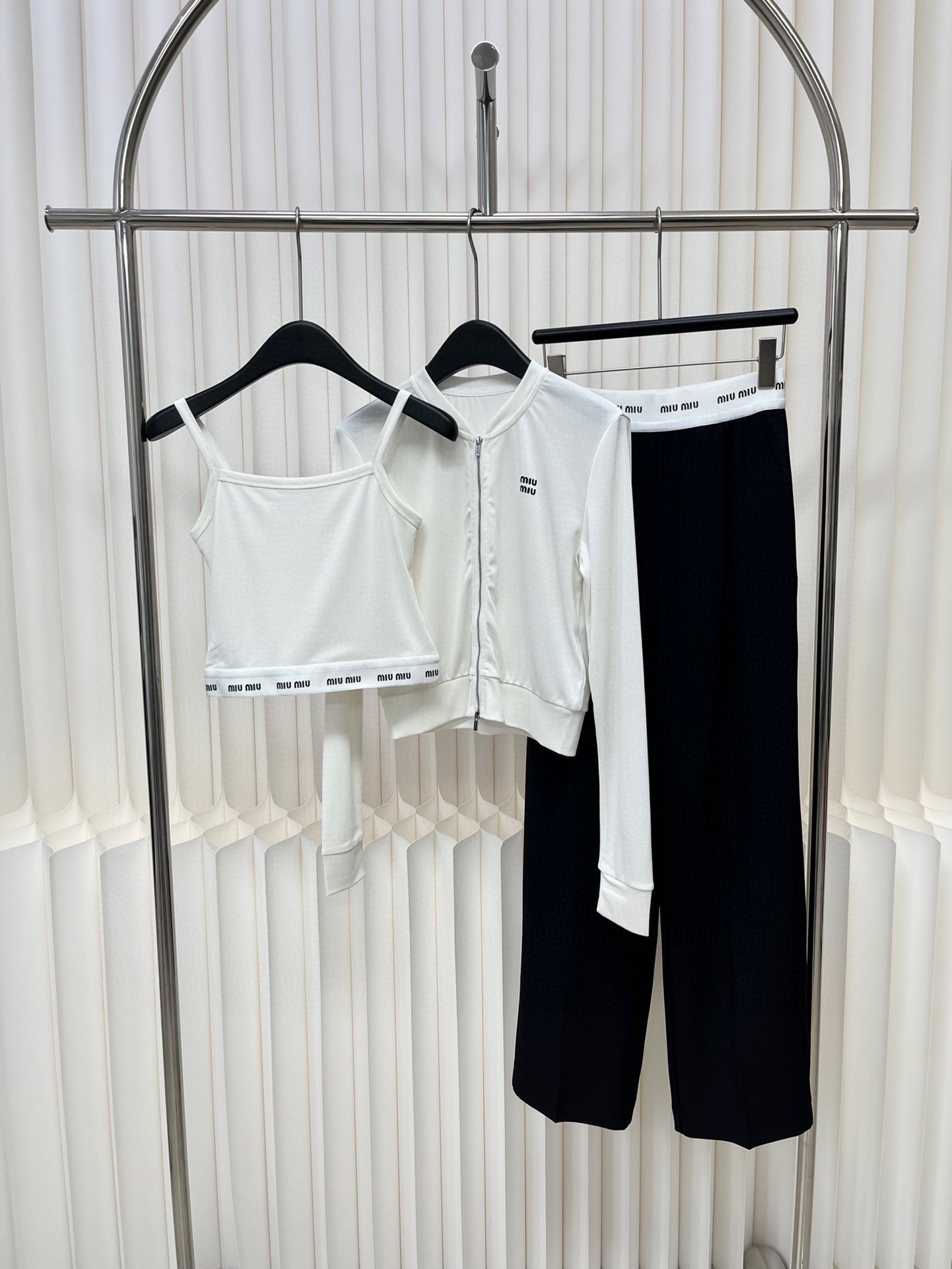 【新款发售】 Miumiu双拉链外套吊带休闲西裤三件套 高品质pzjdbq SML