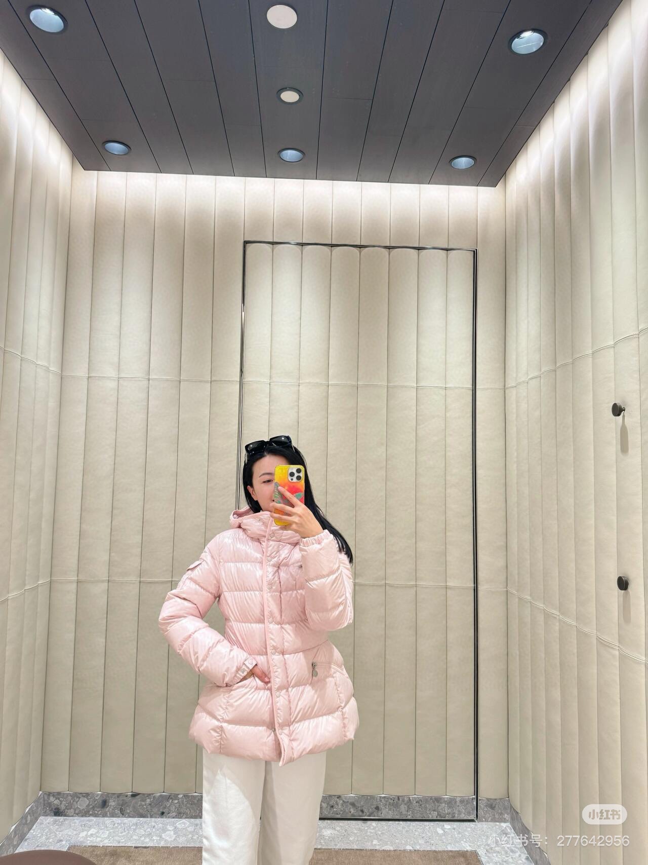 Moncler Hooded Padded Quilted Lightweight Shiny Down Jacket Winter Coat 6 i1727352761 7278 3