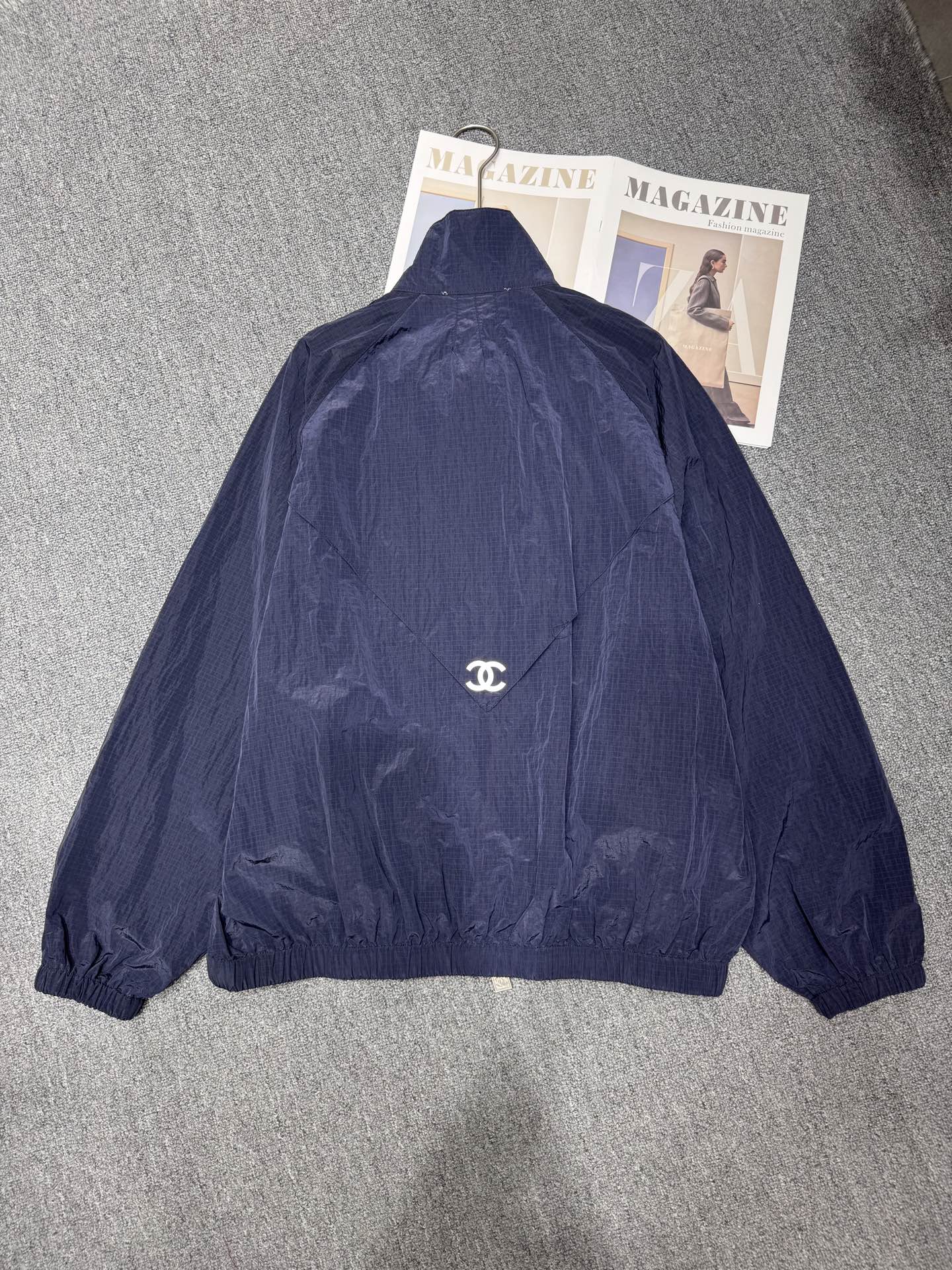 Vintage Inspired Windbreaker Jacket - Stylish, Lightweight & Versatile - S, M, L 10 i1744123336889 1301 0 7