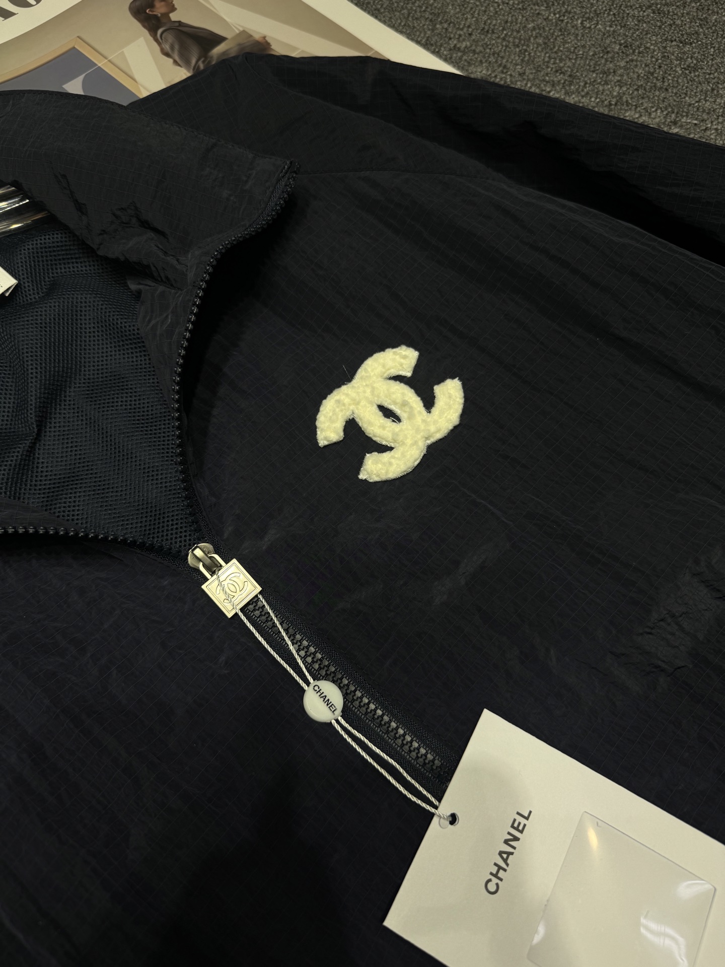 Vintage Inspired Windbreaker Jacket - Stylish, Lightweight & Versatile - S, M, L 7 i1744123339692 8451 0 8
