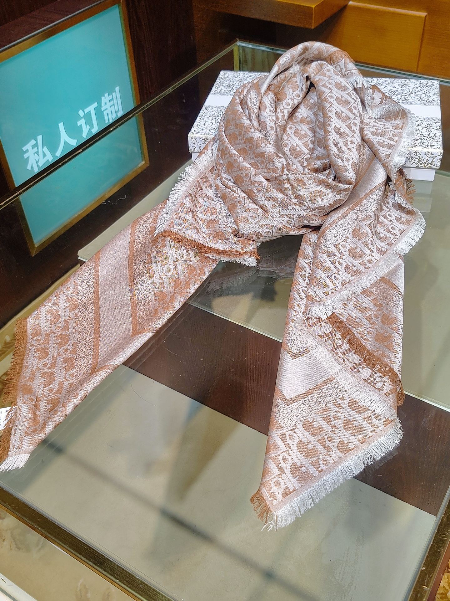 新✨✨😘👍Do最最新的专柜主打款【Do标志条形图案140】 💟 度假及日常都非常好搭配的款😍订单私流 】