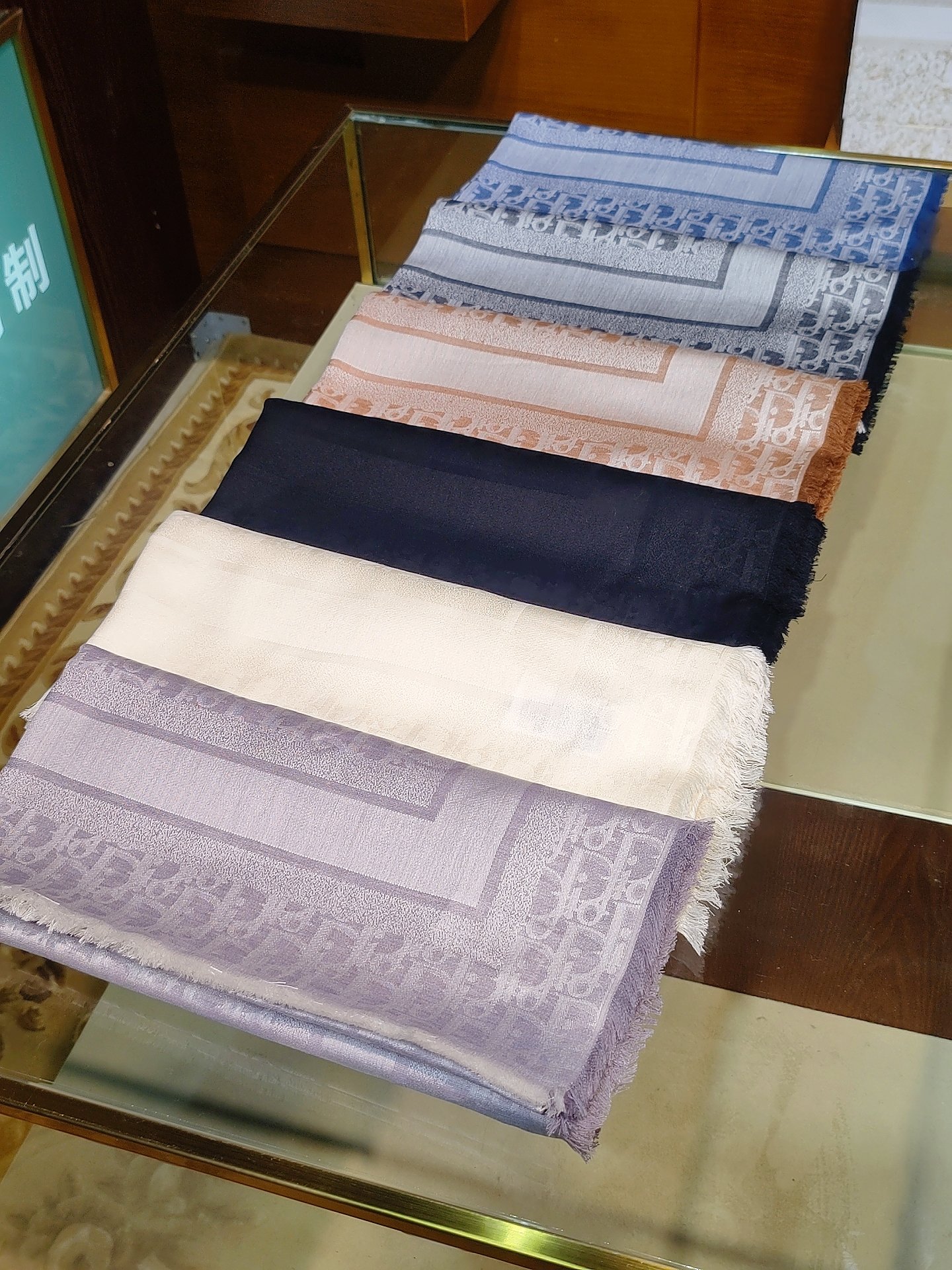 新✨✨😘👍Do最最新的专柜主打款【Do标志条形图案140】 💟 度假及日常都非常好搭配的款😍订单私流 】