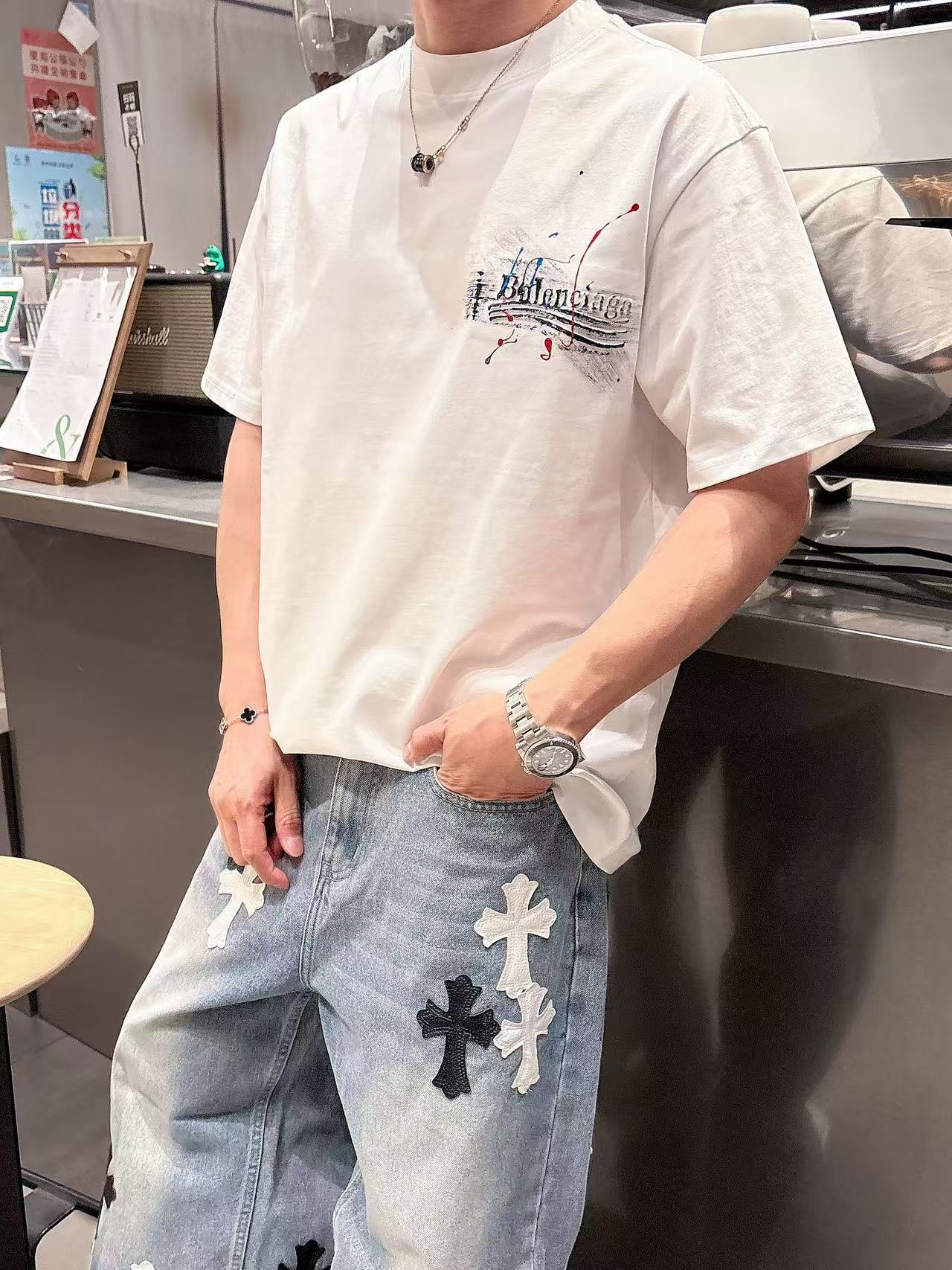 巴黎世家 * 𝟐6𝐬s 春夏休闲短袖定制面料 品牌经典LOGO 工艺精致 休闲百搭 【𝐒𝐢𝐳𝐞：码数】 