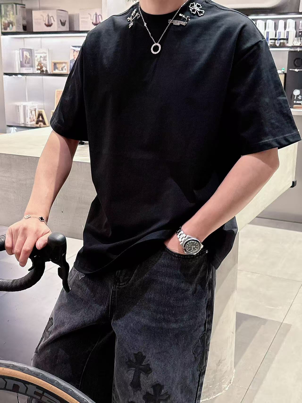 克罗心 * 𝟐6𝐬s 春夏休闲短袖定制面料 品牌经典LOGO 工艺精致 休闲百搭 【𝐒𝐢𝐳𝐞：码数】 S