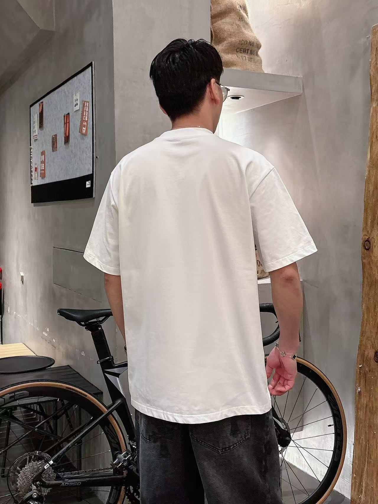 克罗心 * 𝟐6𝐬s 春夏休闲短袖定制面料 品牌经典LOGO 工艺精致 休闲百搭 【𝐒𝐢𝐳𝐞：码数】 S