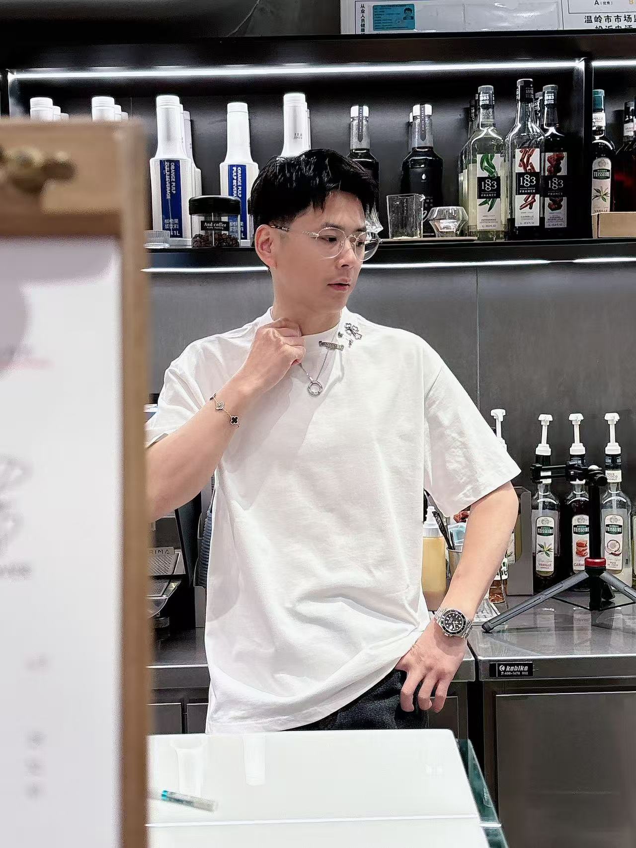 克罗心 * 𝟐6𝐬s 春夏休闲短袖定制面料 品牌经典LOGO 工艺精致 休闲百搭 【𝐒𝐢𝐳𝐞：码数】 S