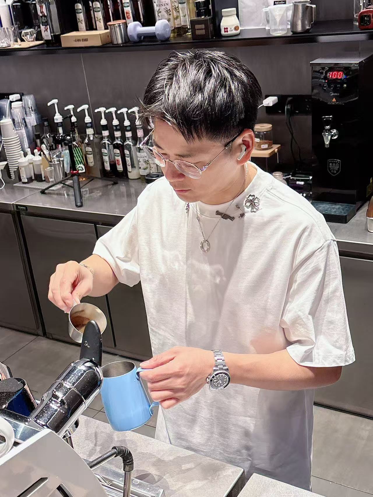 克罗心 * 𝟐6𝐬s 春夏休闲短袖定制面料 品牌经典LOGO 工艺精致 休闲百搭 【𝐒𝐢𝐳𝐞：码数】 S