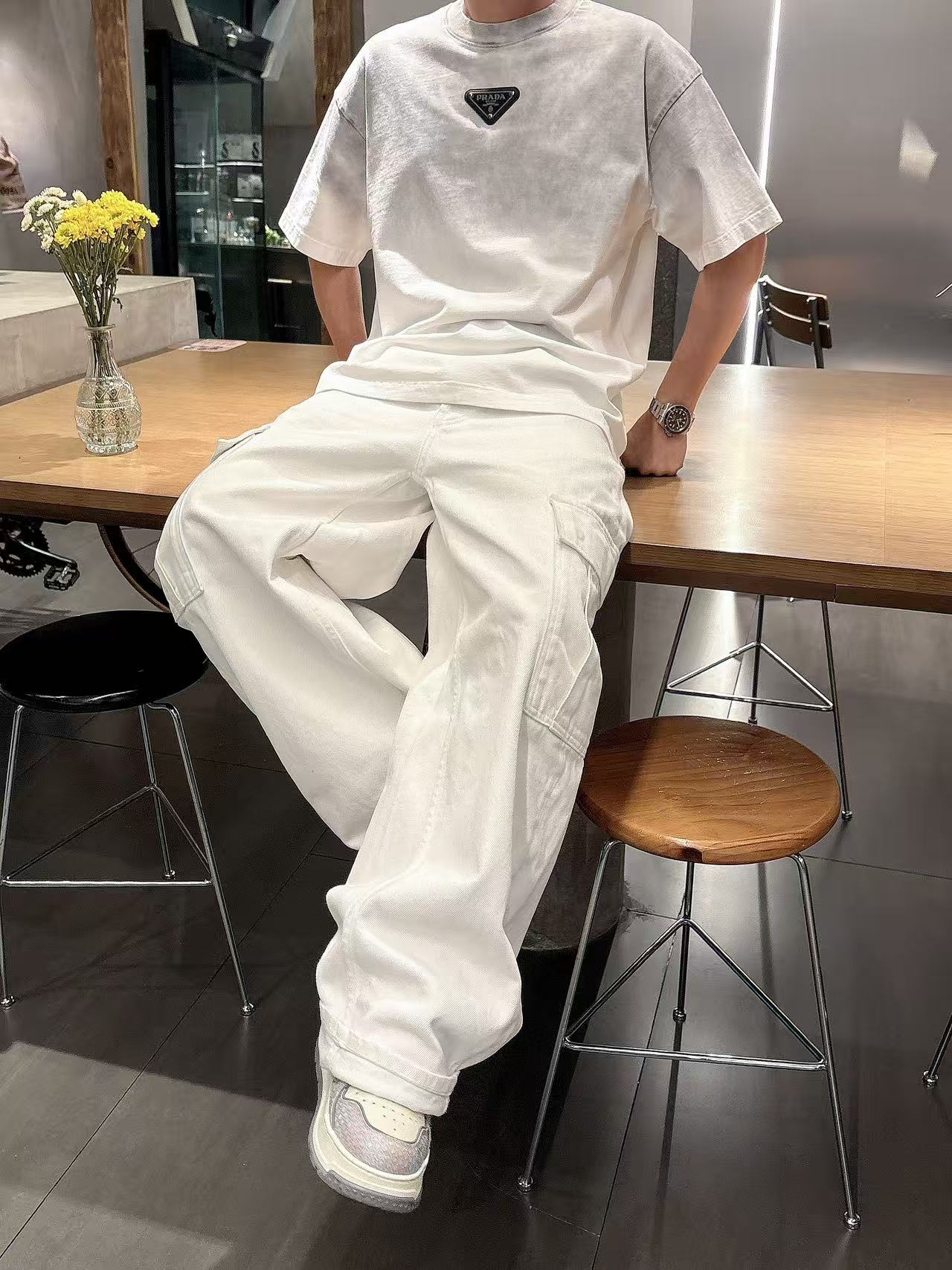 普拉达 * 𝟐6𝐬s 春夏休闲短袖定制面料 品牌经典LOGO 工艺精致 休闲百搭 【𝐒𝐢𝐳𝐞：码数】 S