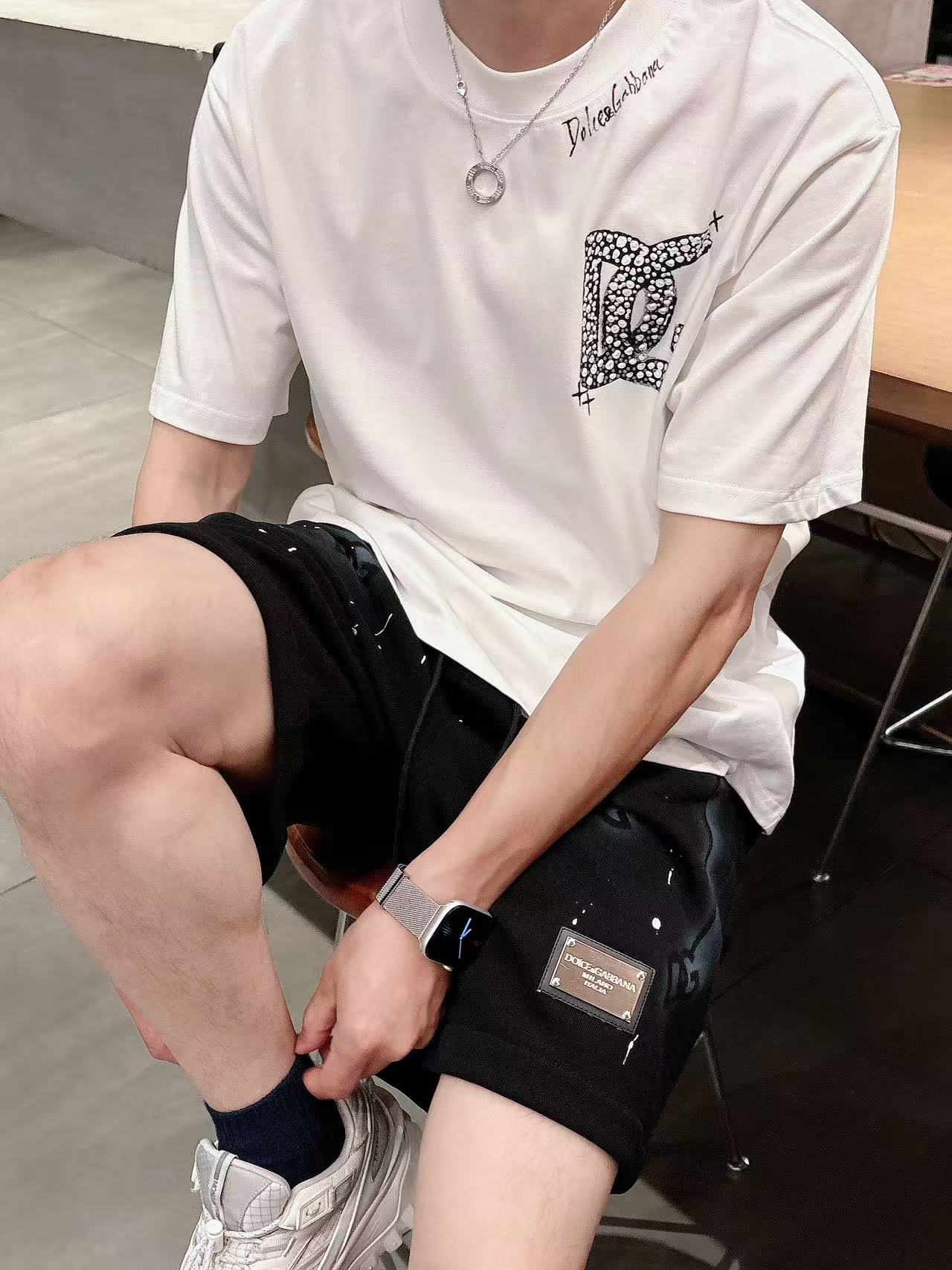 DG* 𝟐6𝐬s 春夏休闲短裤 定制面料 手绘定制标 品牌经典LOGO 工艺精致 休闲百搭 【𝐒𝐢𝐳𝐞：