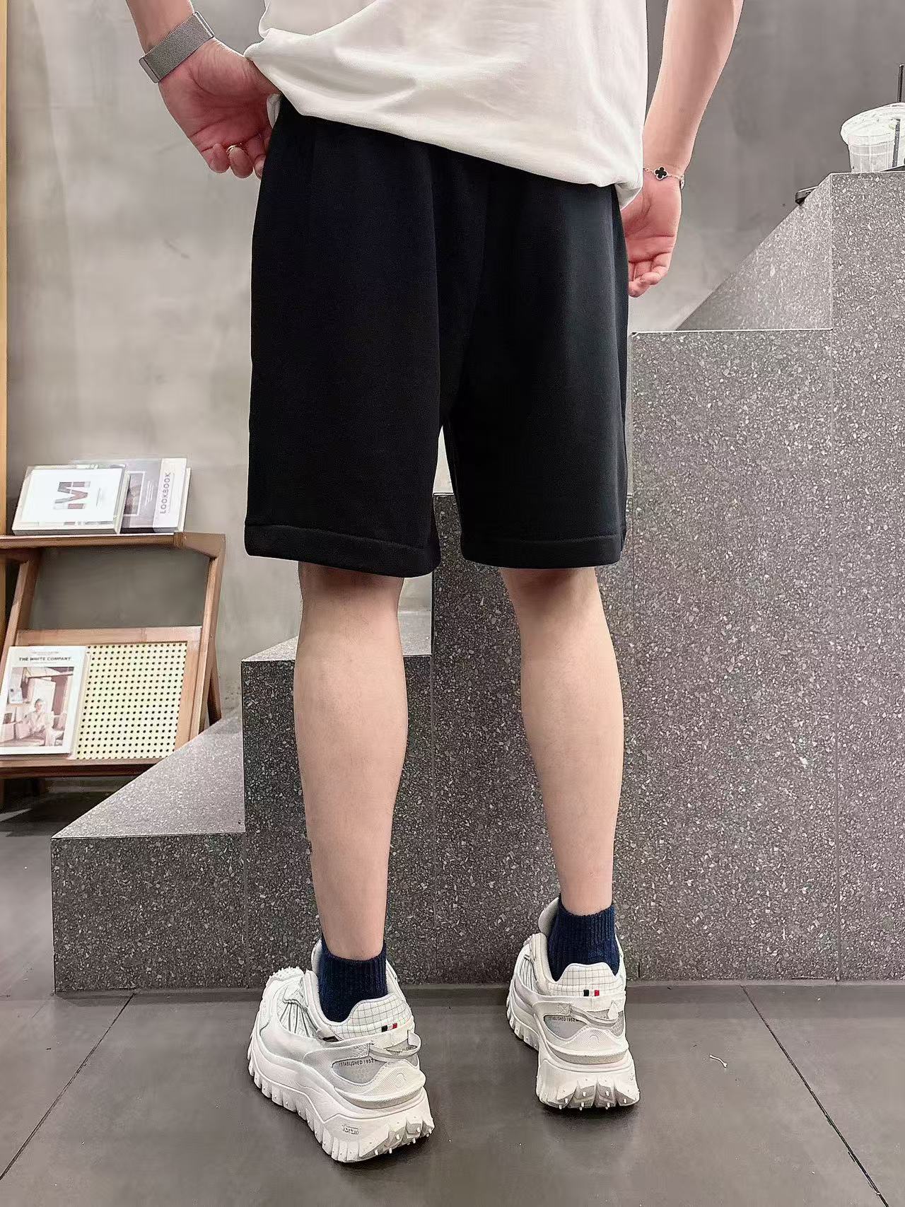 DG* 𝟐6𝐬s 春夏休闲短裤 定制面料 手绘定制标 品牌经典LOGO 工艺精致 休闲百搭 【𝐒𝐢𝐳𝐞：