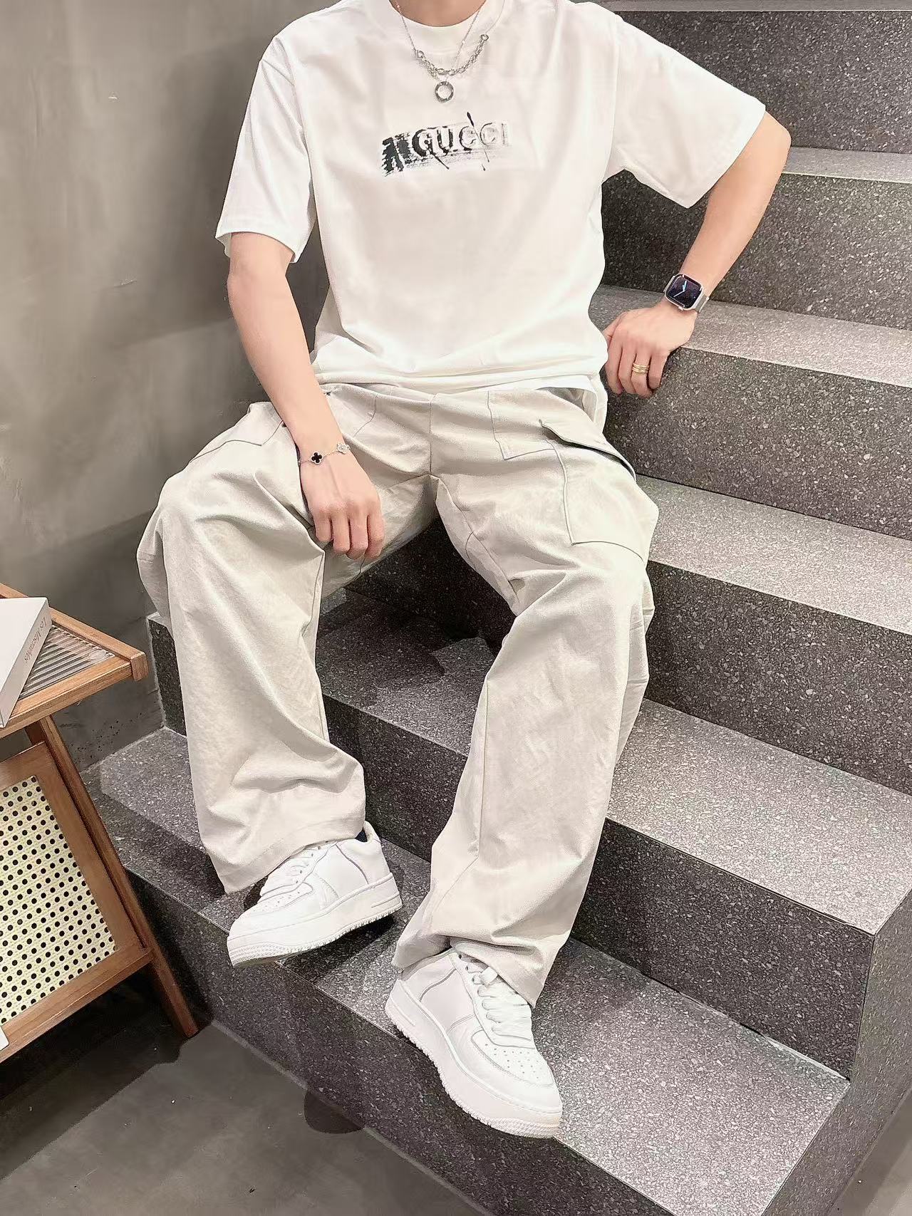 古驰 * 𝟐6𝐬s 春夏休闲短袖定制面料 品牌经典LOGO 工艺精致 休闲百搭 【𝐒𝐢𝐳𝐞：码数】 S-