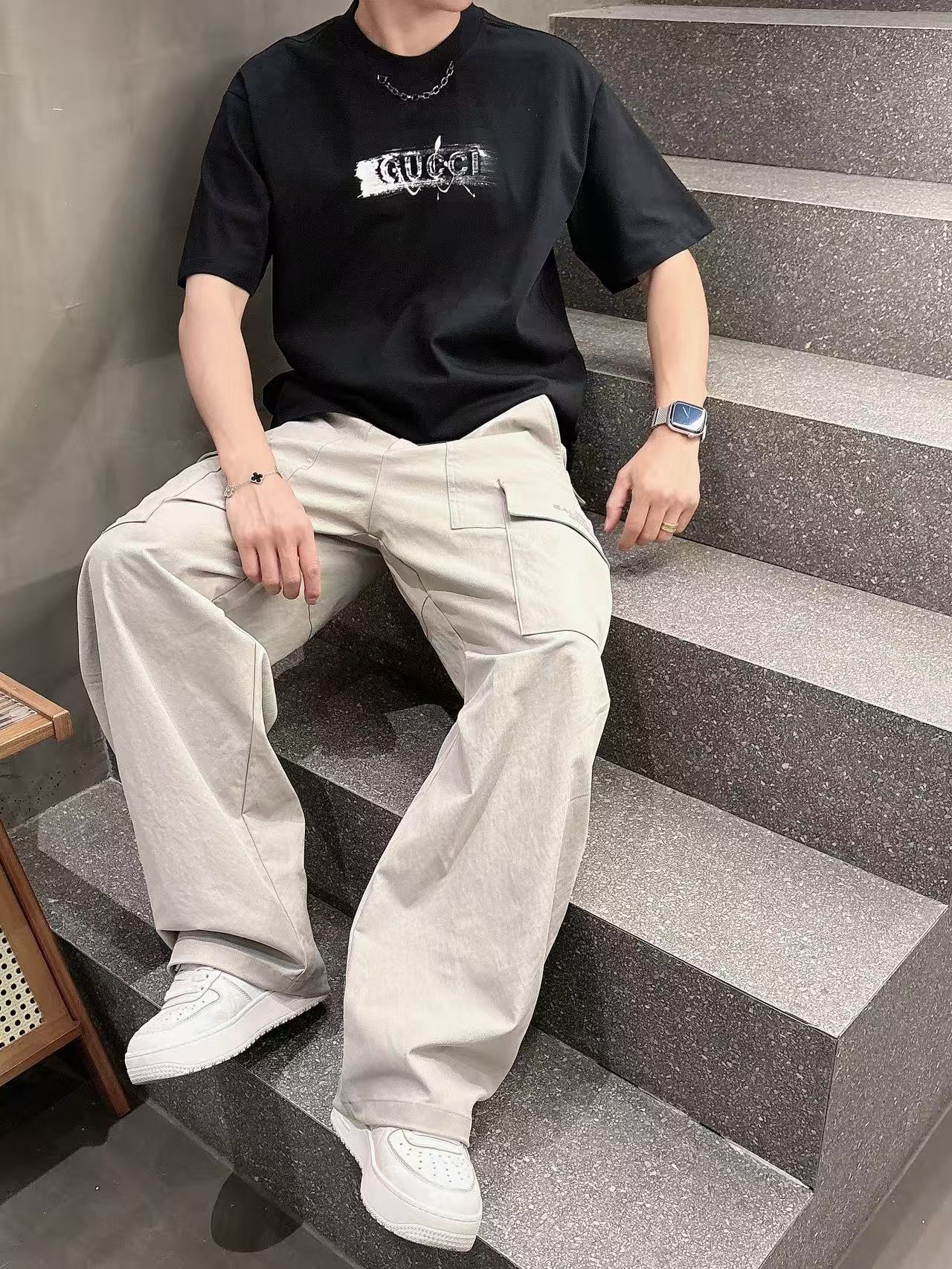 古驰 * 𝟐6𝐬s 春夏休闲短袖定制面料 品牌经典LOGO 工艺精致 休闲百搭 【𝐒𝐢𝐳𝐞：码数】 S-