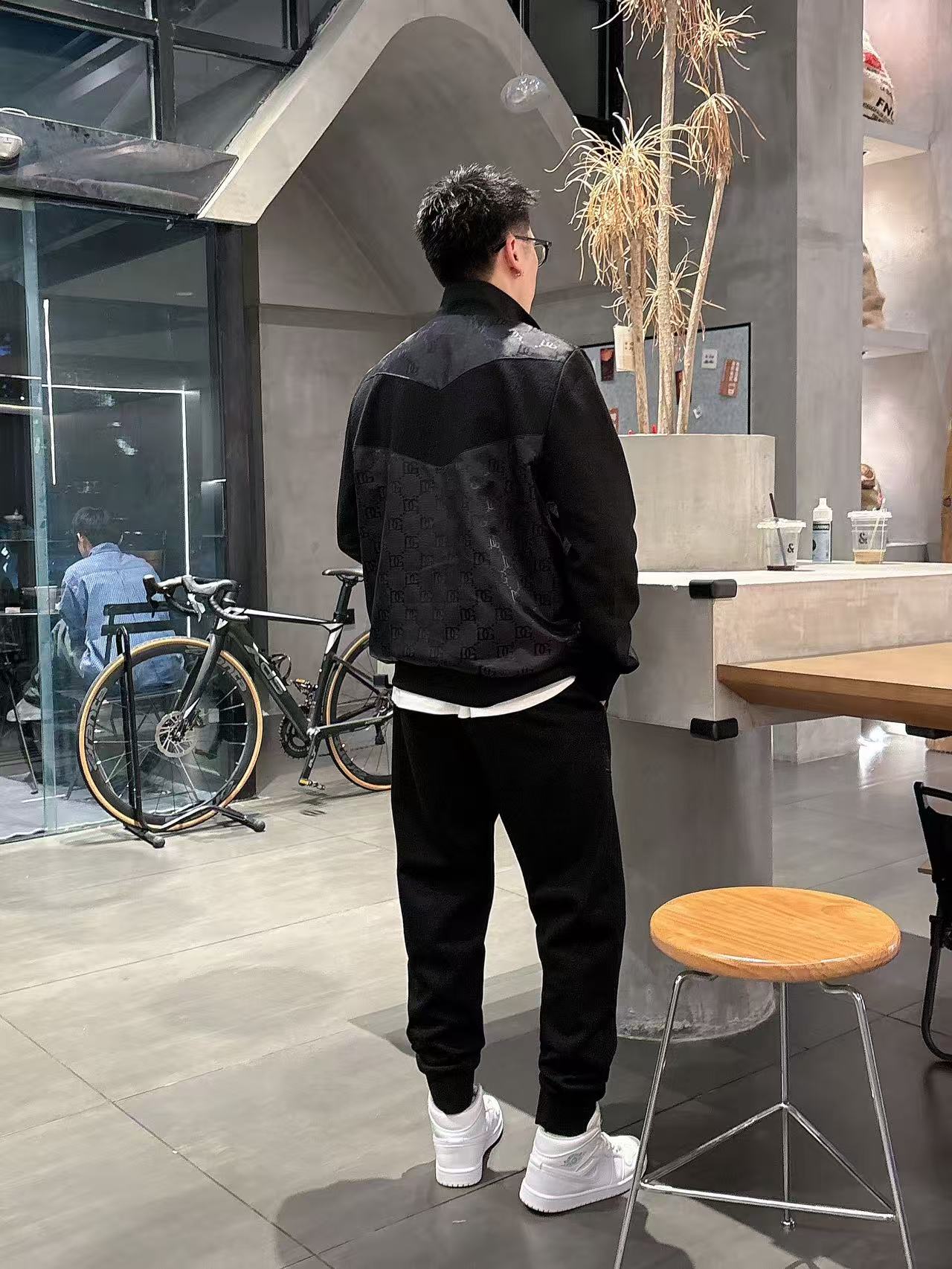 DG* 𝟐5𝐬s 秋冬新款 时尚休闲套装 品牌经典LOGO ，舒适度极好，手触感强烈。辨识度极高 定制进