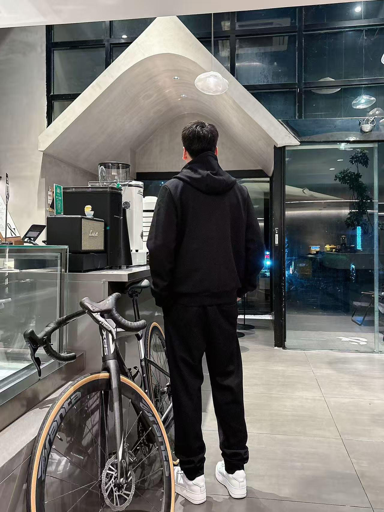 蒙家* 𝟐5𝐬s 秋冬新款 时尚休闲套装 品牌经典LOGO ，舒适度极好，手触感强烈。辨识度极高 定制进