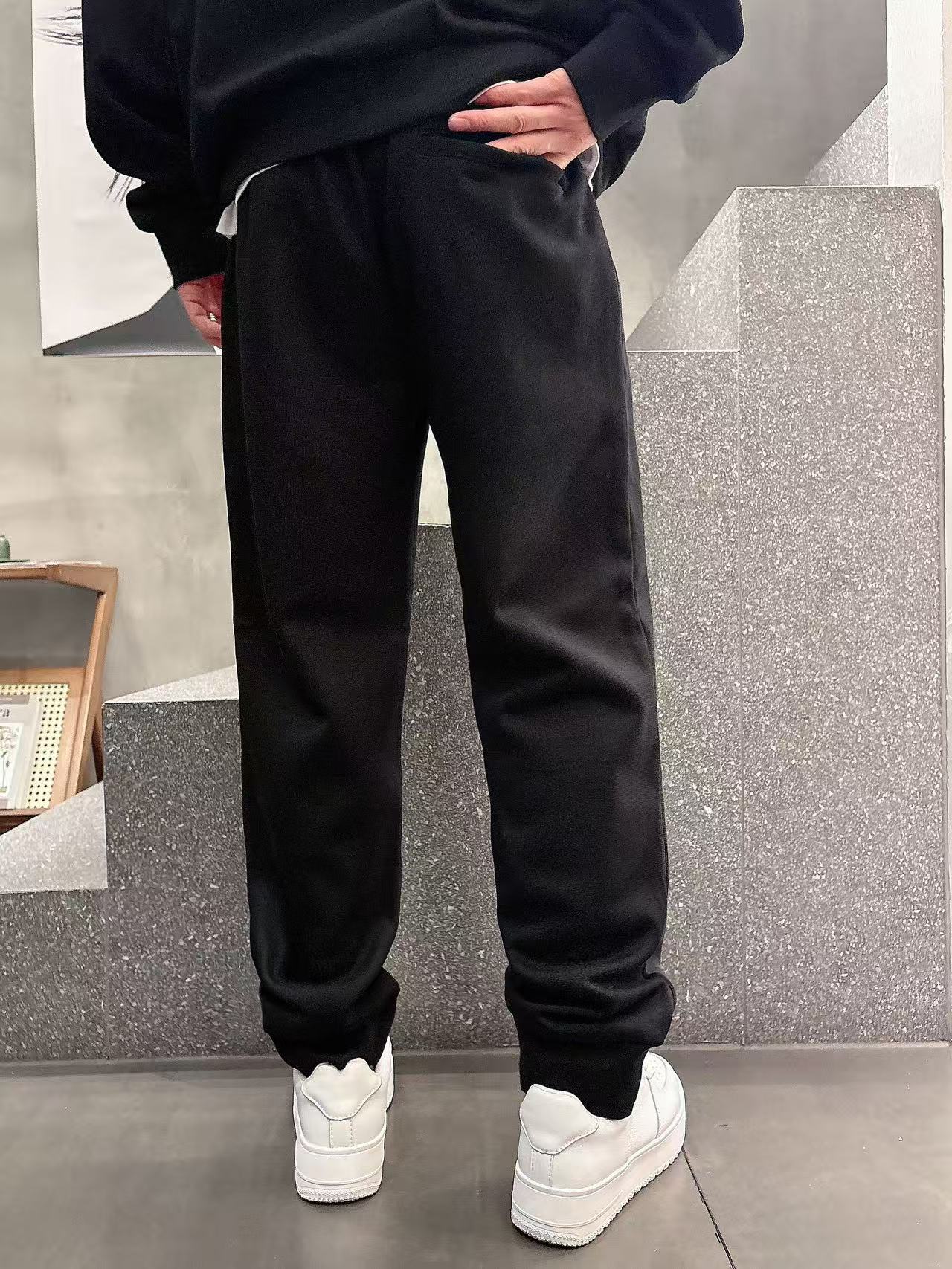 H家* 𝟐5𝐬s 秋冬新款 时尚休闲套装 品牌经典LOGO ，舒适度极好，手触感强烈。辨识度极高 定制进