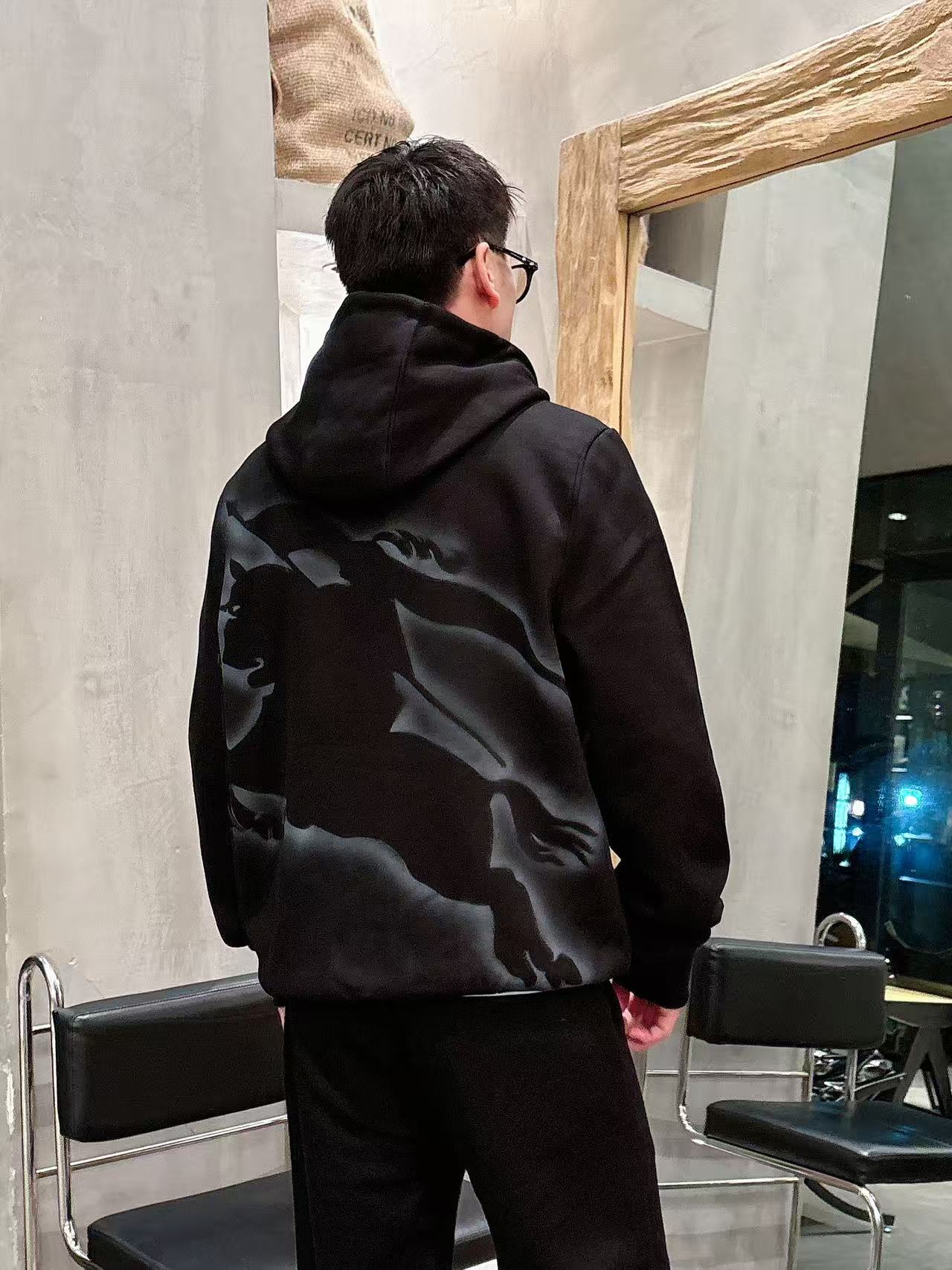 巴宝莉* 𝟐5𝐬s 秋冬新款 时尚休闲套装 品牌经典LOGO ，舒适度极好，手触感强烈。辨识度极高 定制