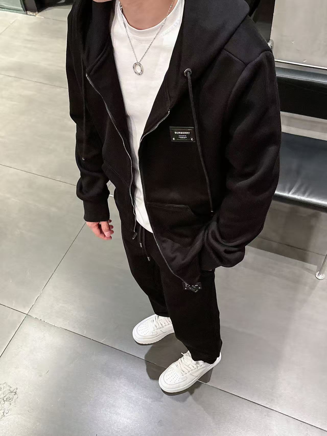 巴宝莉* 𝟐5𝐬s 秋冬新款 时尚休闲套装 品牌经典LOGO ，舒适度极好，手触感强烈。辨识度极高 定制