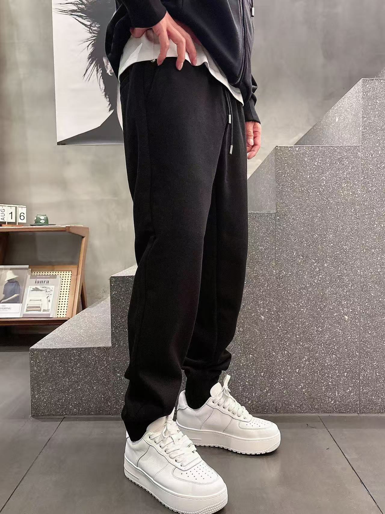 巴宝莉* 𝟐5𝐬s 秋冬新款 时尚休闲套装 品牌经典LOGO ，舒适度极好，手触感强烈。辨识度极高 定制