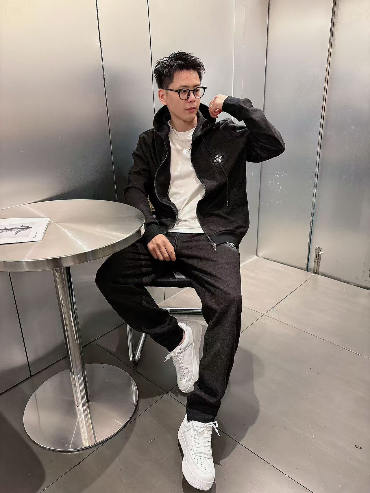 克罗心* 𝟐5𝐬s 秋冬新款 时尚休闲套装 品牌经典LOGO ，舒适度极好，手触感强烈。辨识度极高 定制