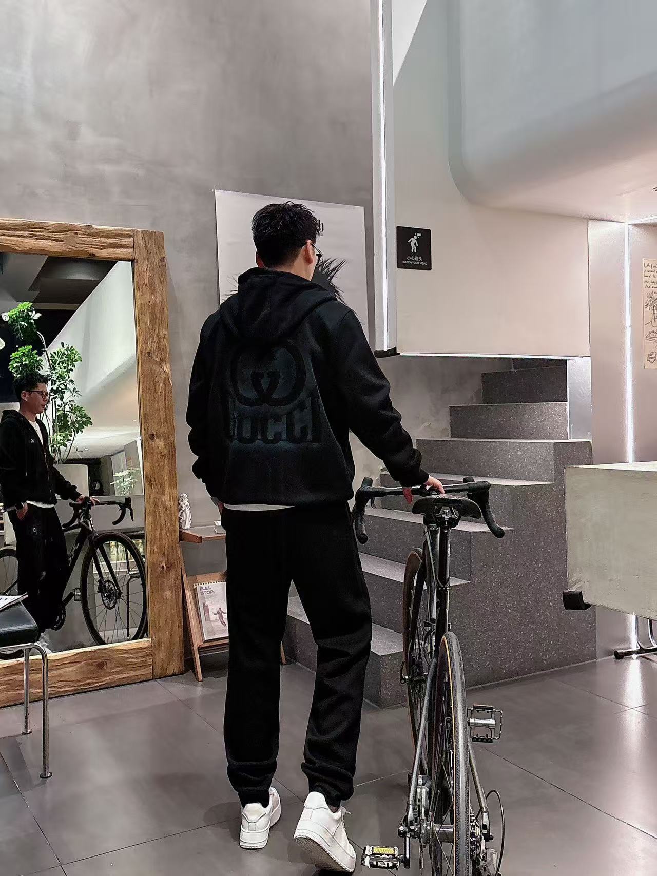 古驰* 𝟐5𝐬s 秋冬新款 时尚休闲套装 品牌经典LOGO ，舒适度极好，手触感强烈。辨识度极高 定制进