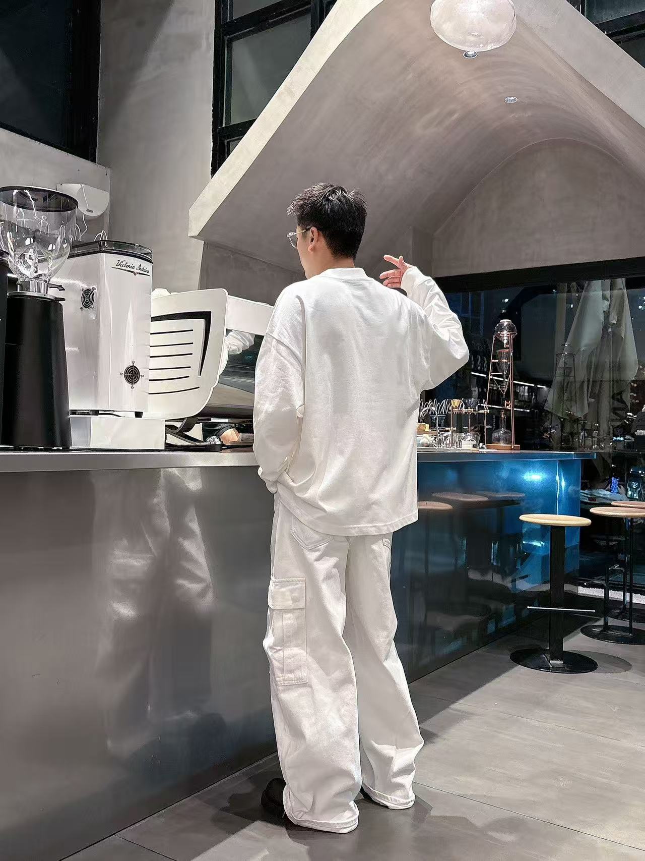 2025秋季新款 LV 手绘定制标休闲长袖 【over size宽松版型】 定制300g高支100%纯棉