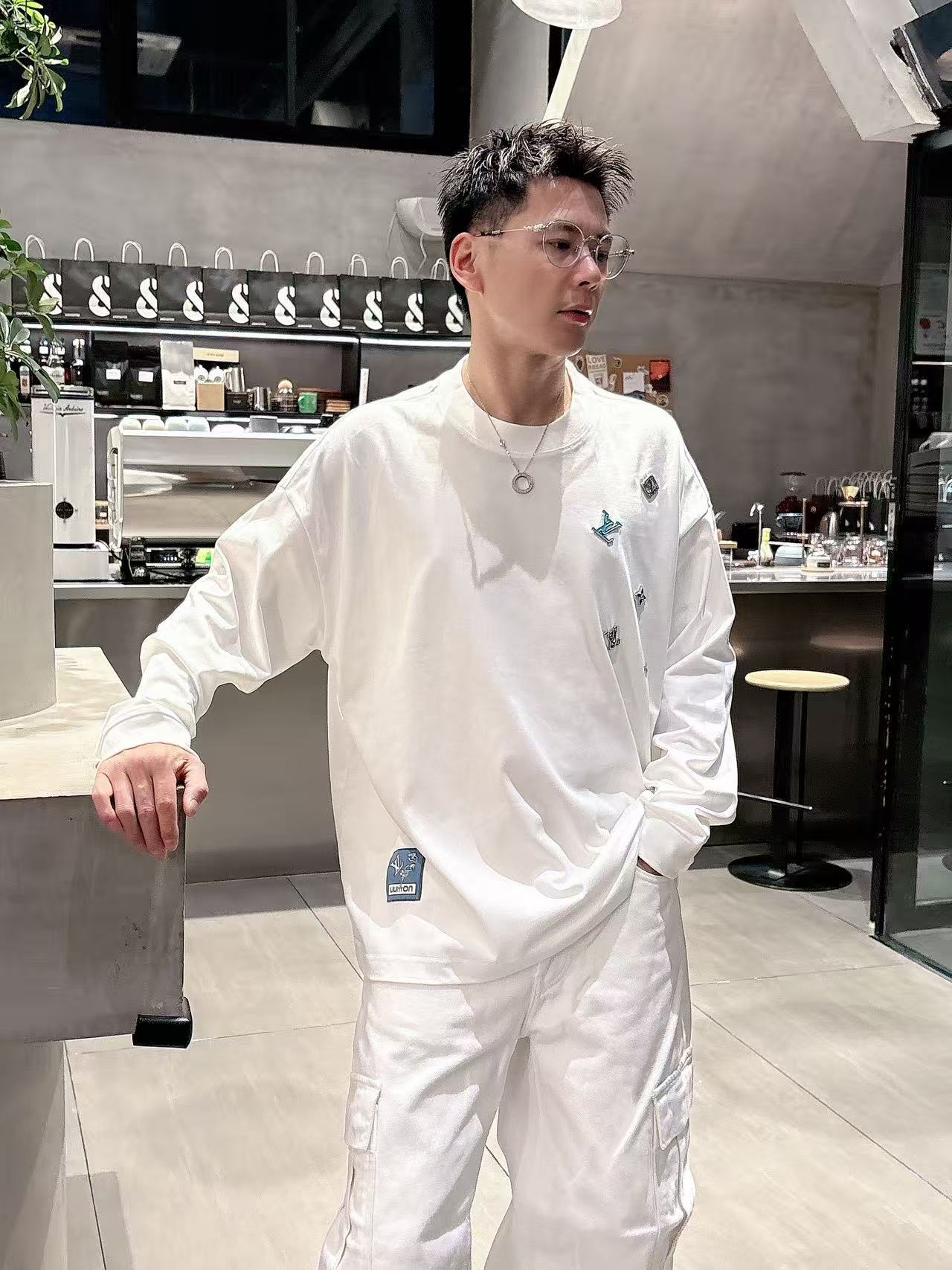 2025秋季新款 LV 手绘定制标休闲长袖 【over size宽松版型】 定制300g高支100%纯棉