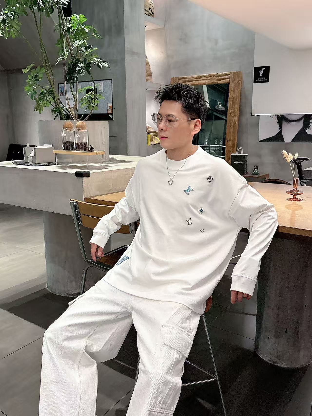 2025秋季新款 LV 手绘定制标休闲长袖 【over size宽松版型】 定制300g高支100%纯棉