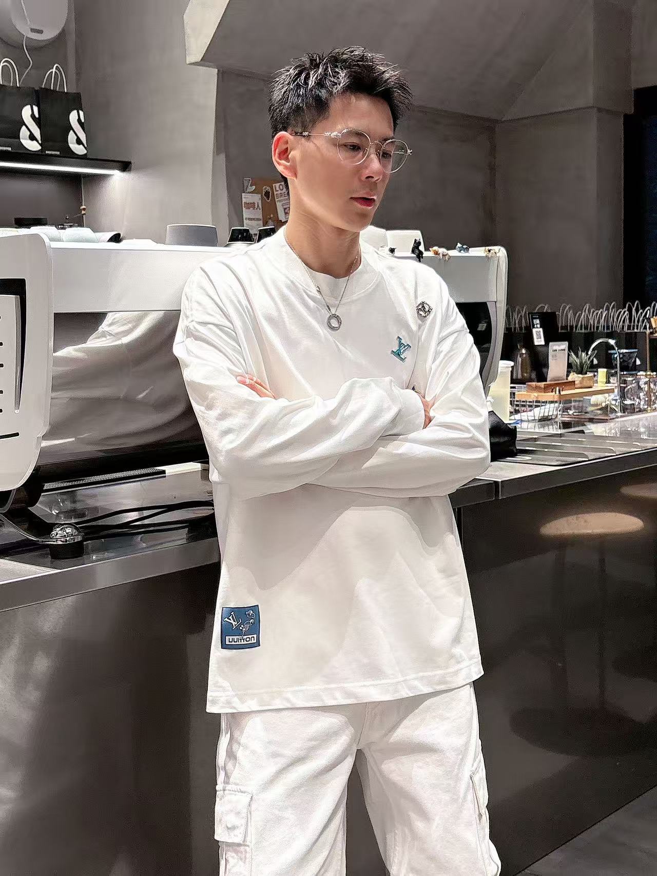 2025秋季新款 LV 手绘定制标休闲长袖 【over size宽松版型】 定制300g高支100%纯棉