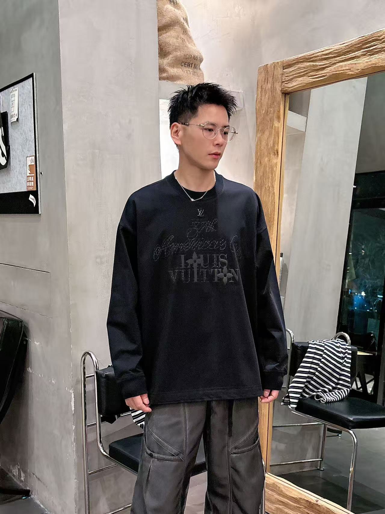 2025秋季新款 LV 手绘定制标休闲长袖 【over size宽松版型】 定制300g高支100%纯棉