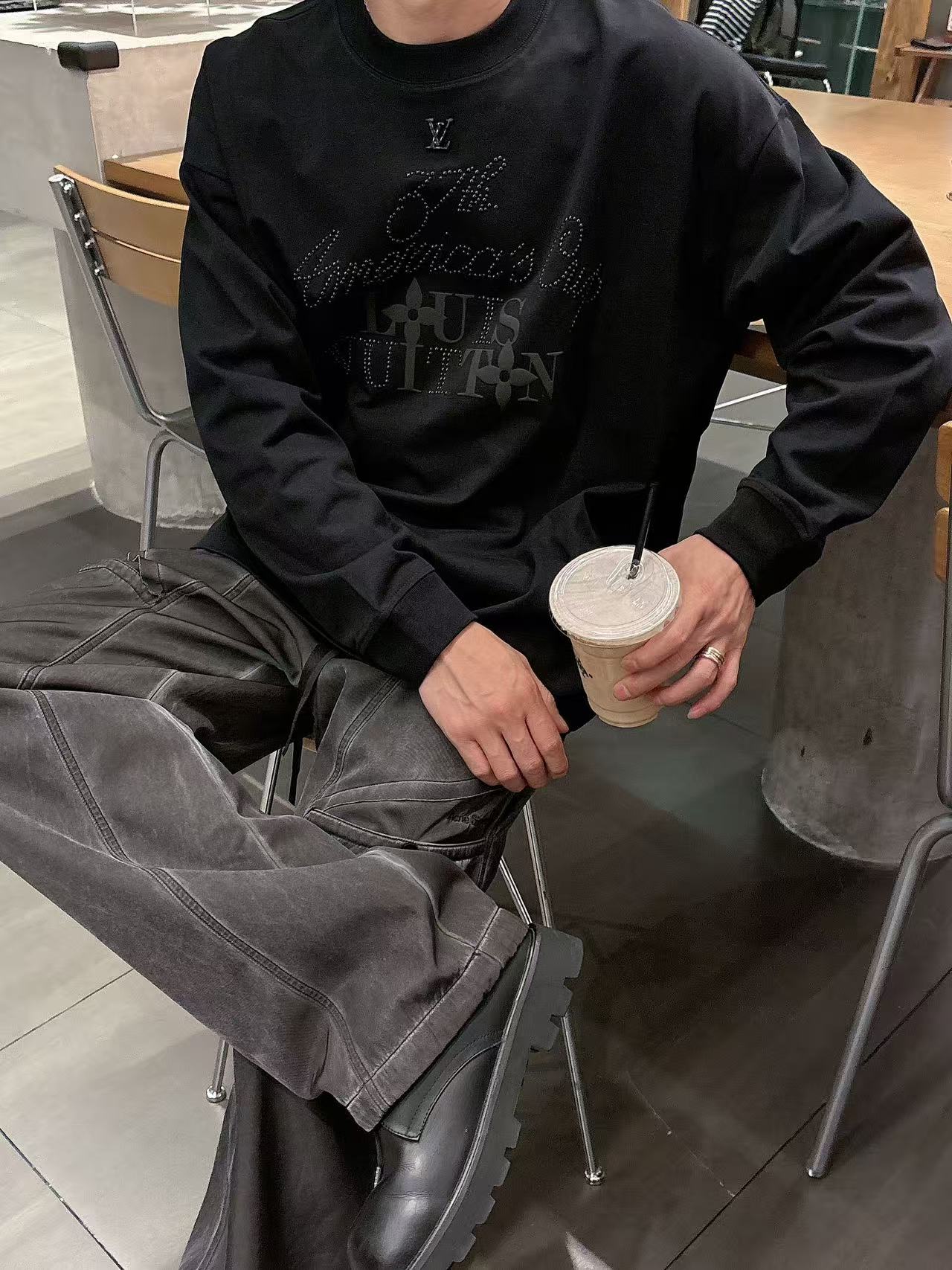 2025秋季新款 LV 手绘定制标休闲长袖 【over size宽松版型】 定制300g高支100%纯棉