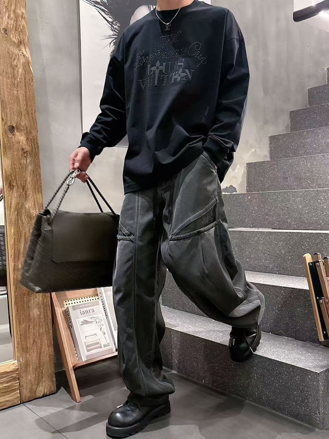 2025秋季新款 LV 手绘定制标休闲长袖 【over size宽松版型】 定制300g高支100%纯棉