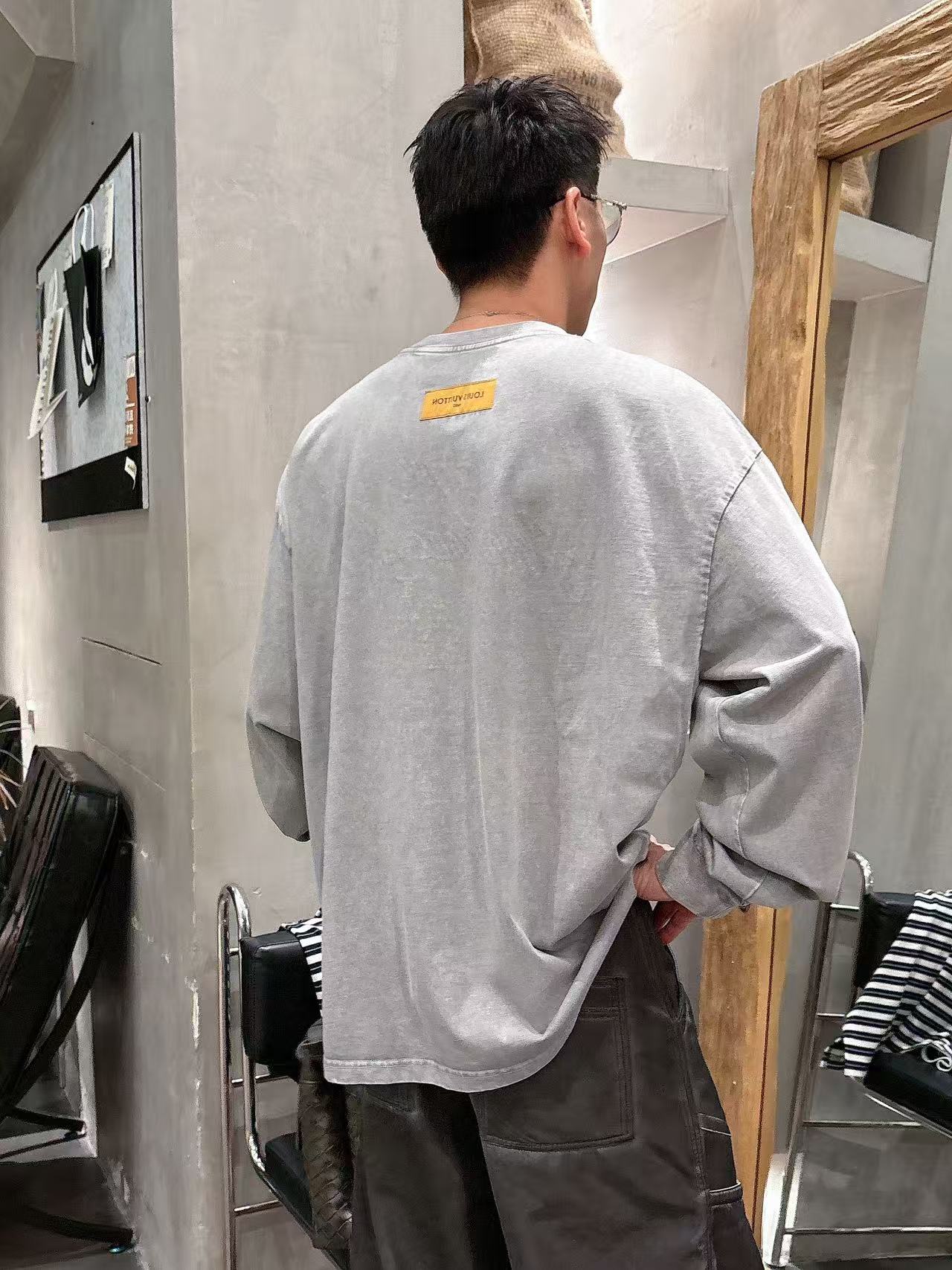 2025秋季新款 LV 手绘定制标休闲长袖 【over size宽松版型】 定制300g高支100%纯棉