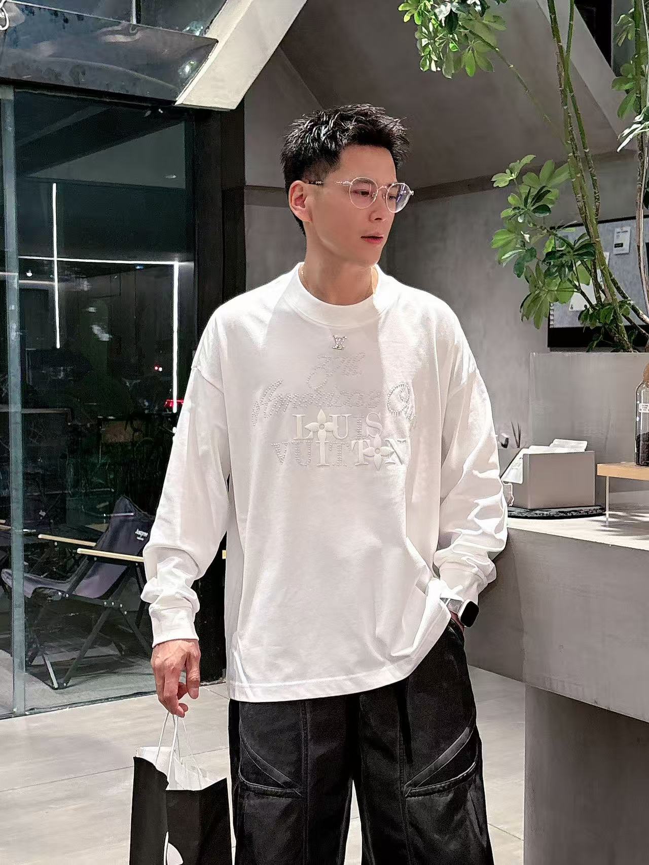 2025秋季新款 LV 手绘定制标休闲长袖 【over size宽松版型】 定制300g高支100%纯棉