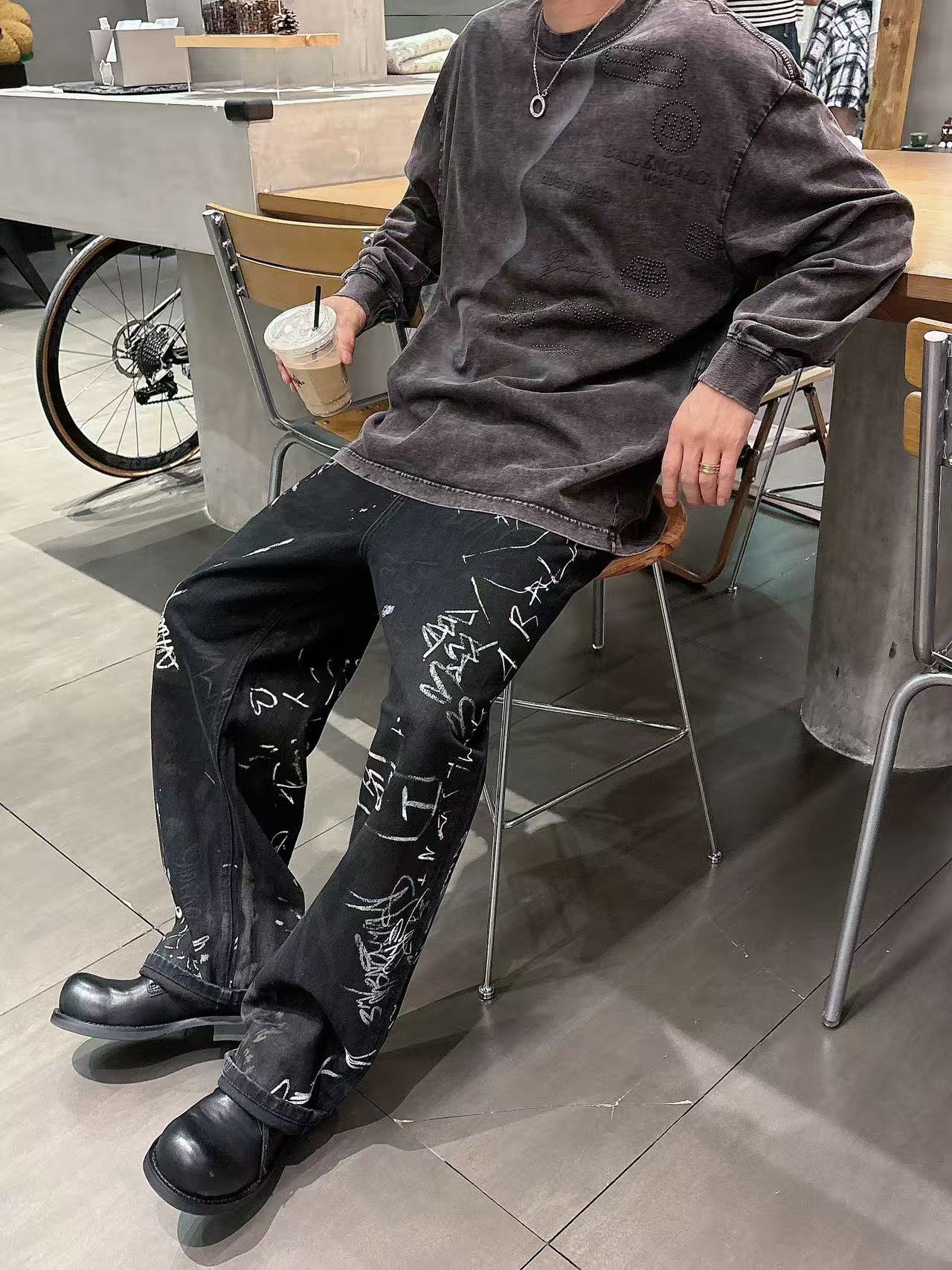 2025秋季新款 巴黎世家 手绘定制标休闲长袖 【over size宽松版型】 定制300g高支100%